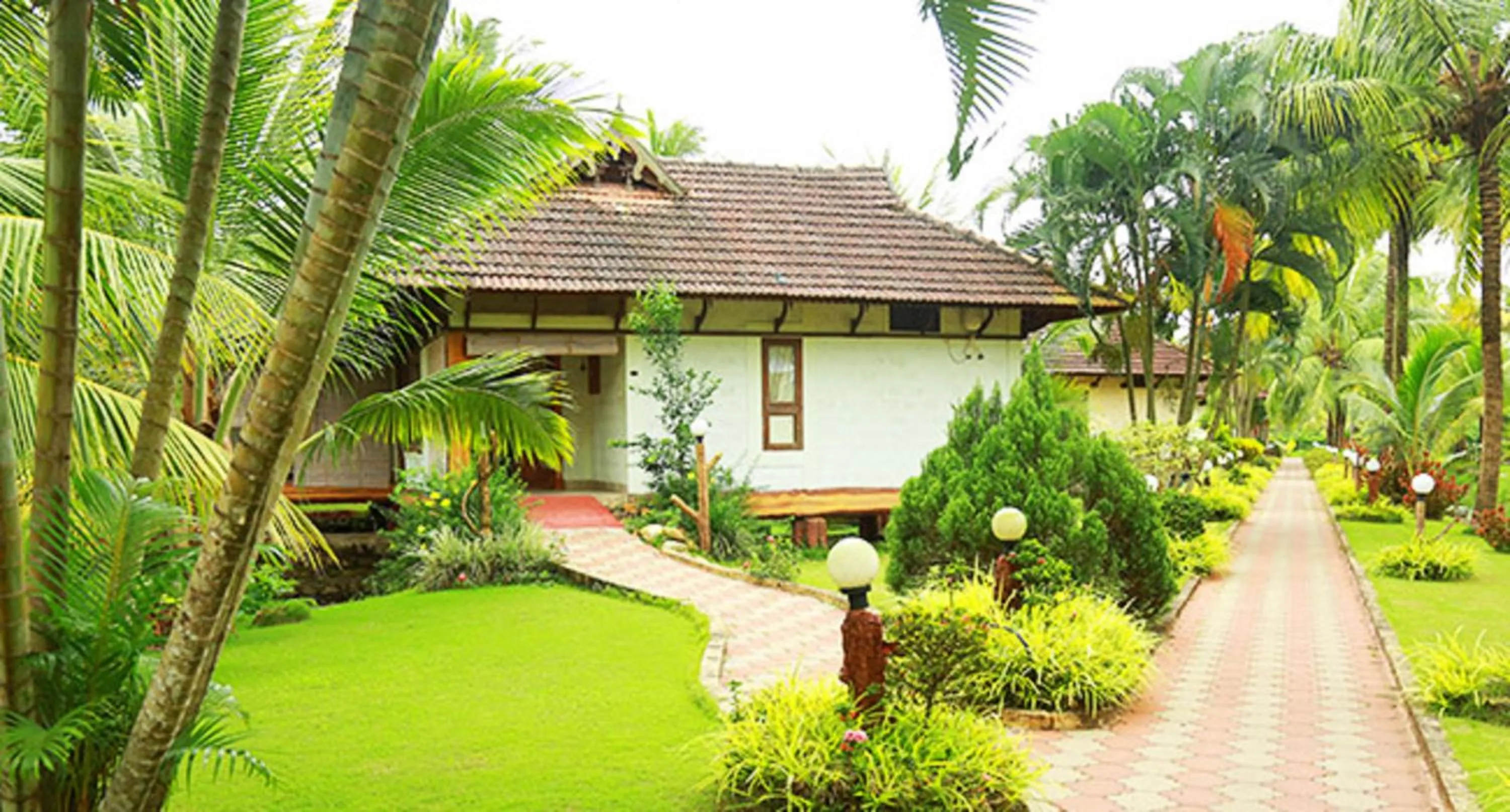 Facade/entrance in Kalathil Lake Resort