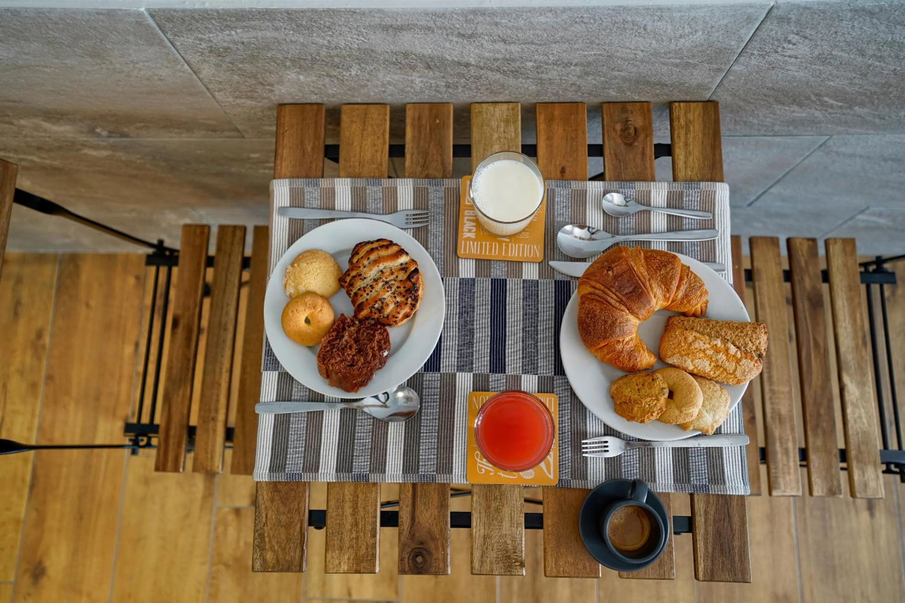 Food and drinks in Cascina San Michele