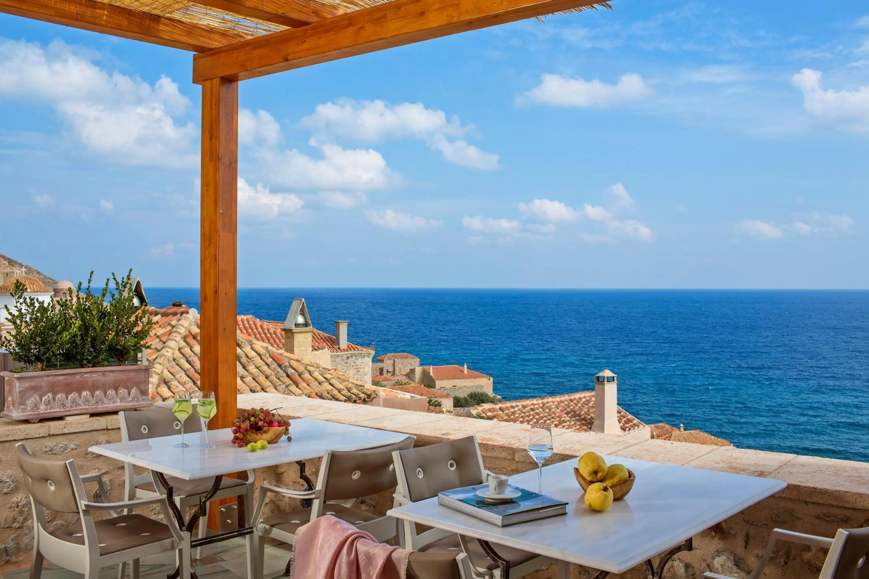Balcony/Terrace in Moni Emvasis Luxury Suites