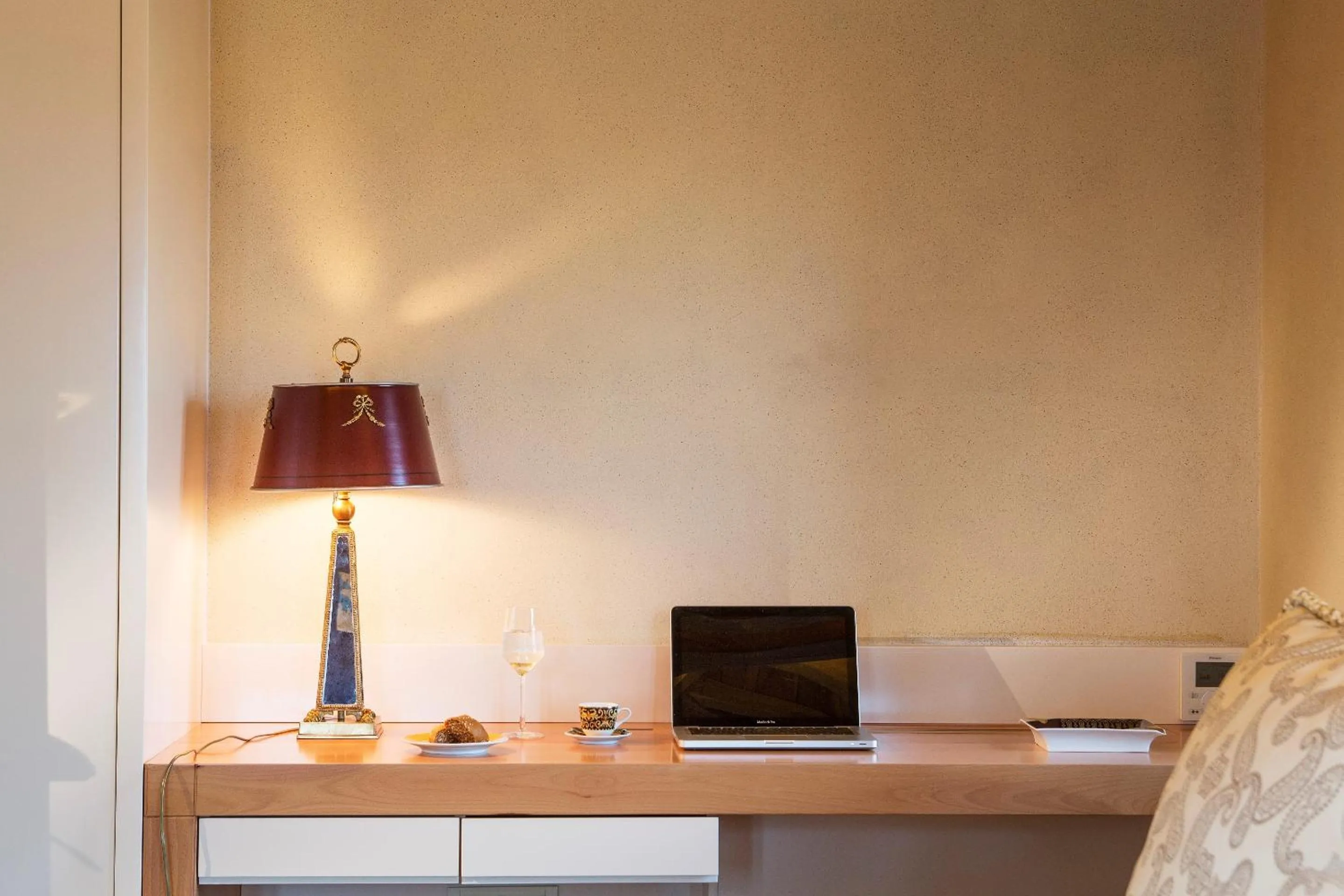 Decorative detail, Bed in Moni Emvasis Luxury Suites