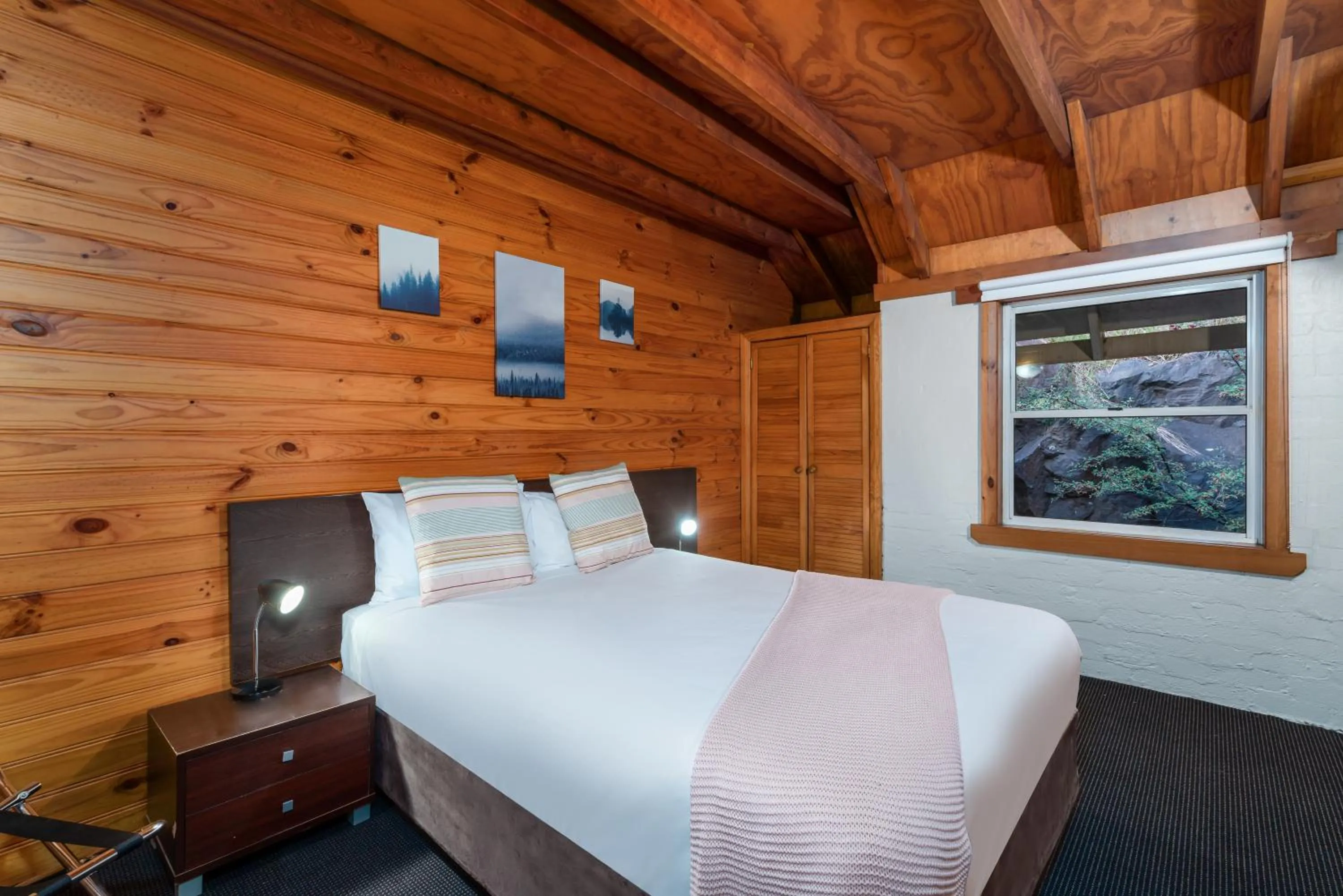 Bedroom, Bed in Leisure Inn Penny Royal Hotel & Apartments