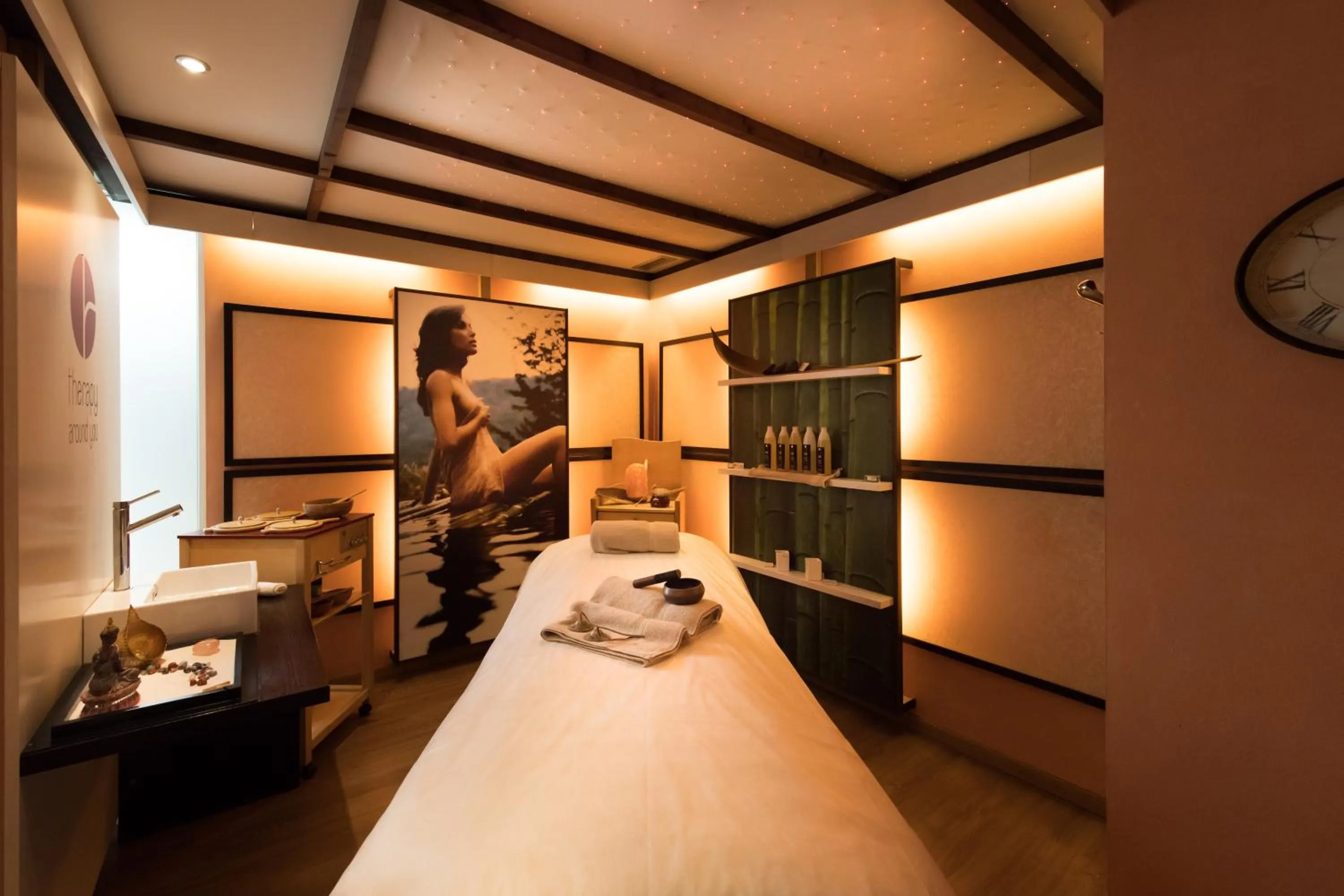Massage, Bed in Hotel Patrizia Dolomites Glamour
