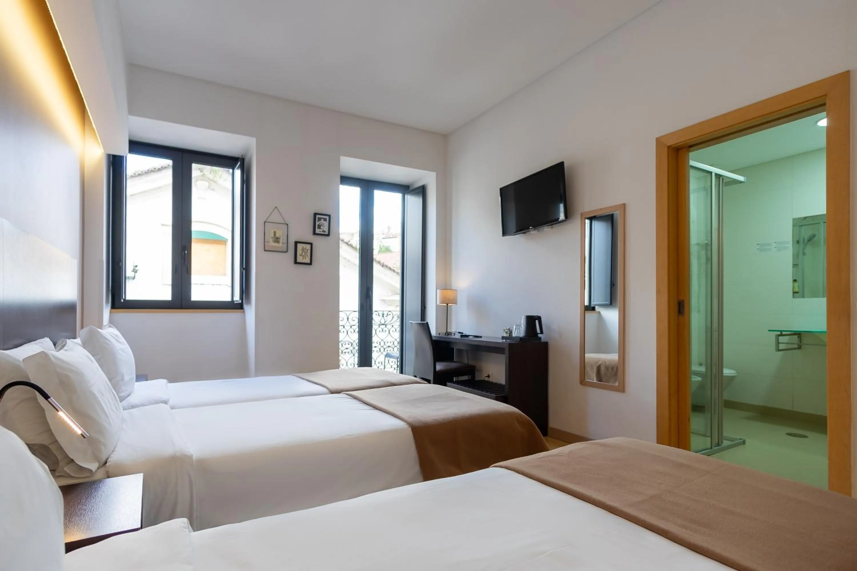 Bed in Hotel Vitória