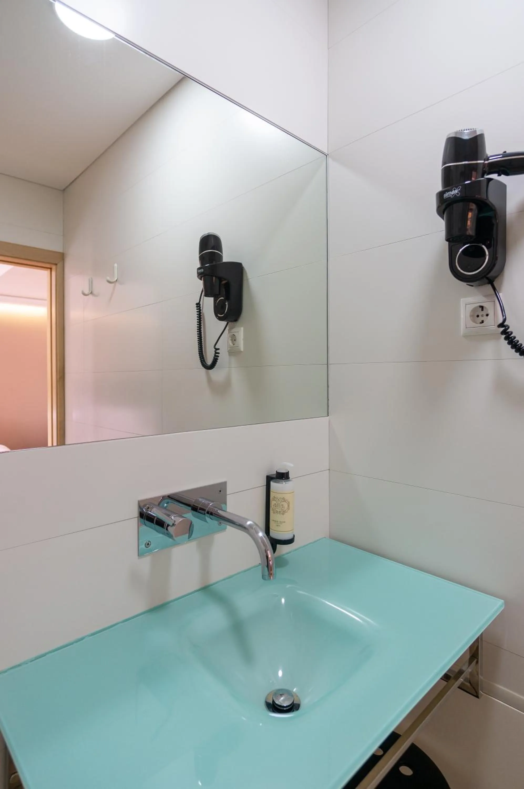 hair dryier in Hotel Vitória