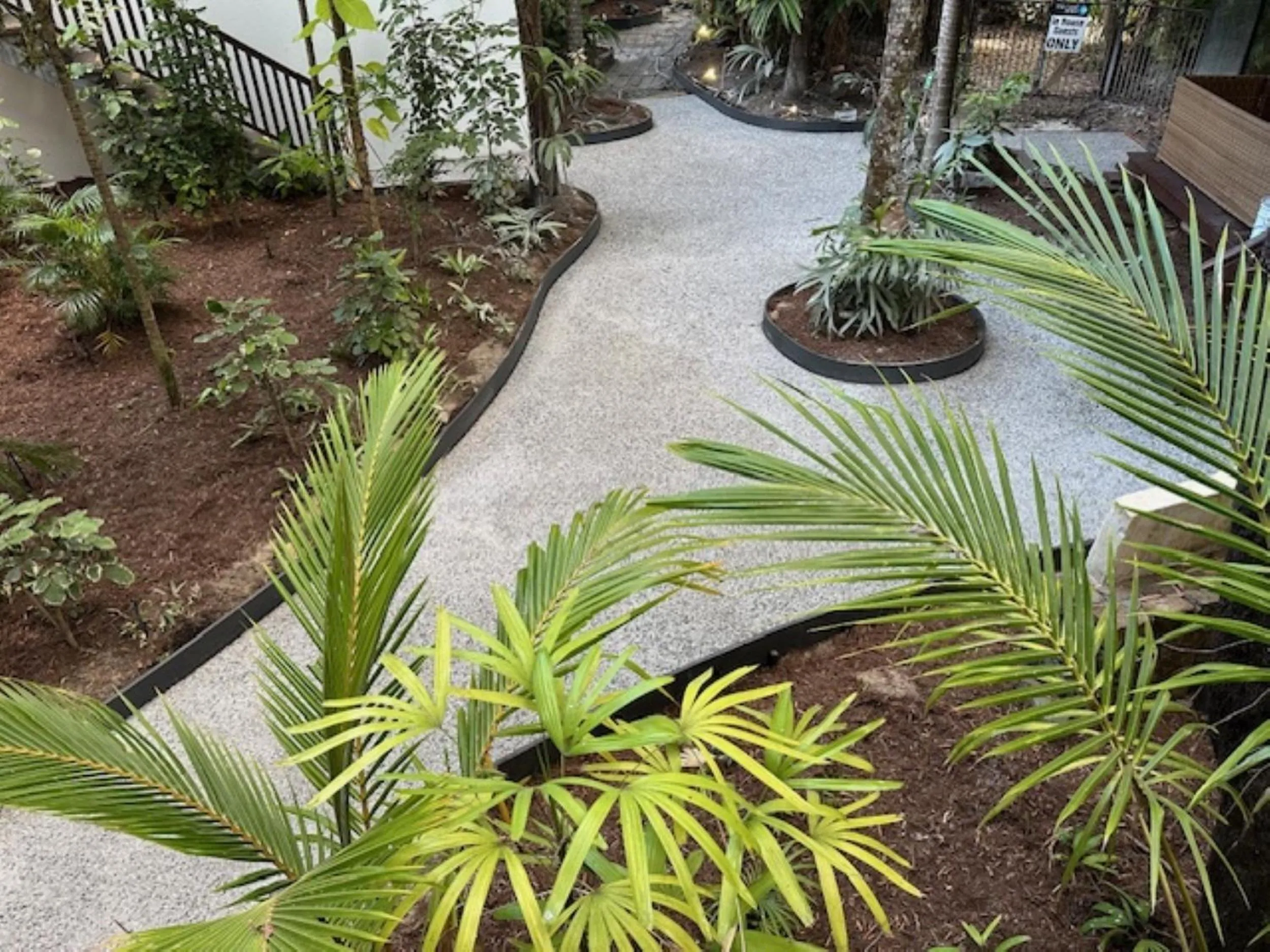 Garden in The Reef Retreat Palm Cove