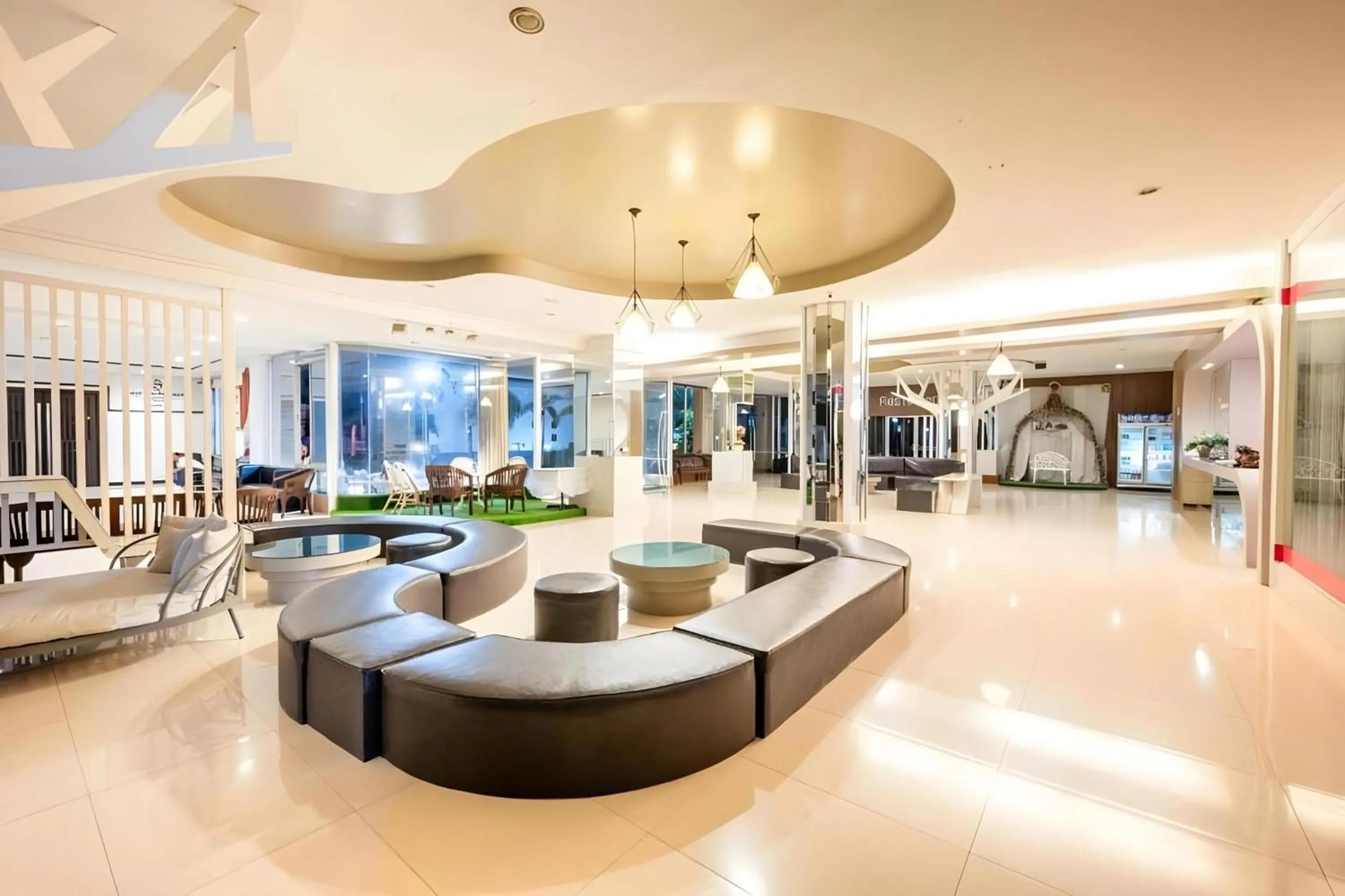 Seating area in Sunday JA Plus Hotel