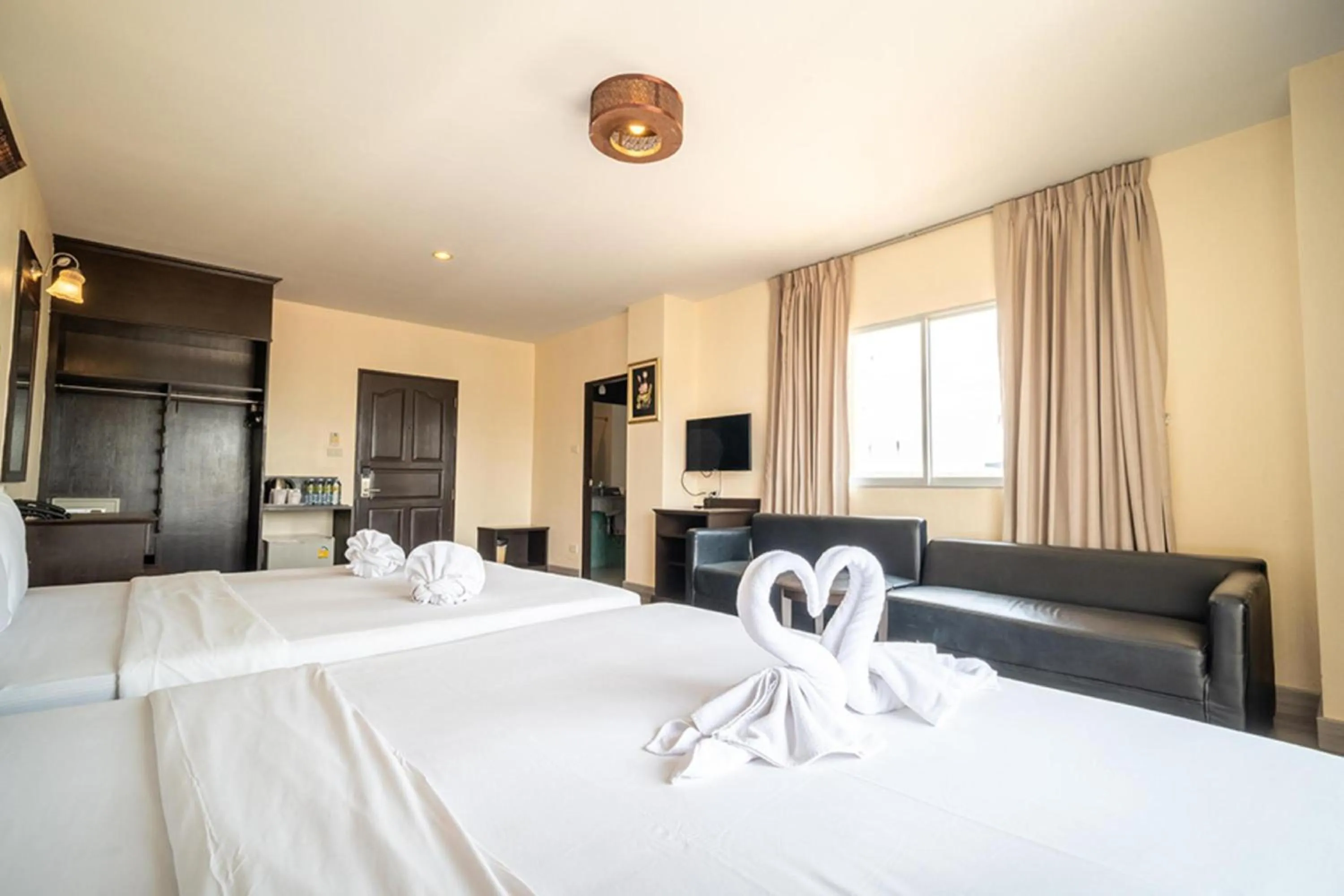 Bedroom, Bed in Sunday JA Plus Hotel