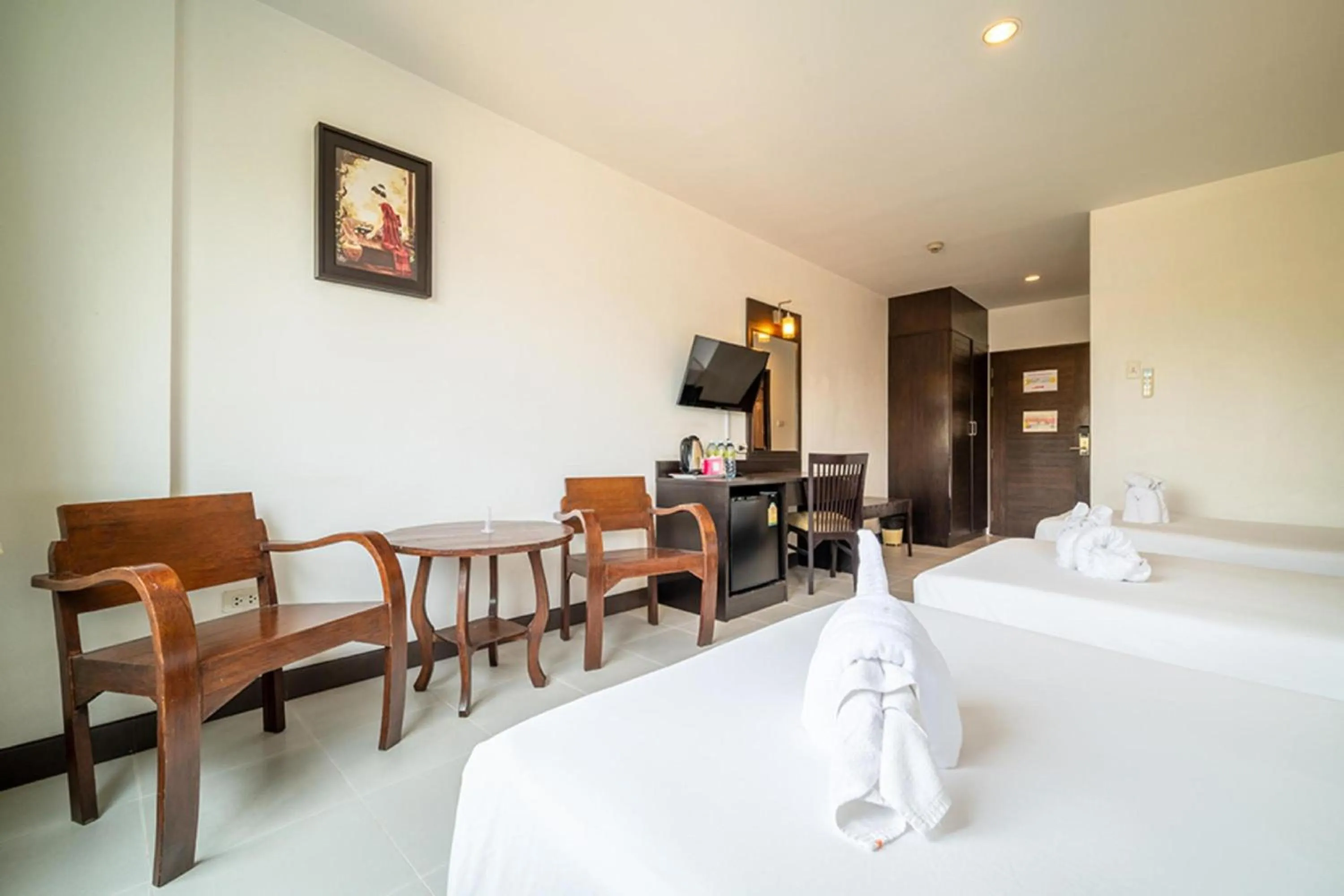 Photo of the whole room, Bed in Sunday JA Plus Hotel