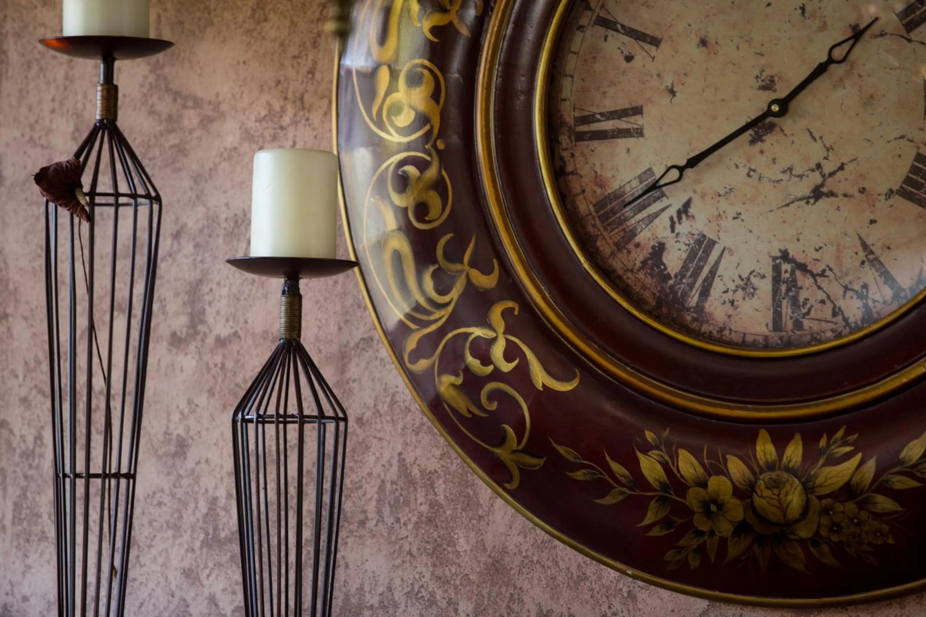 Decorative detail in Atrion Highland Hotel