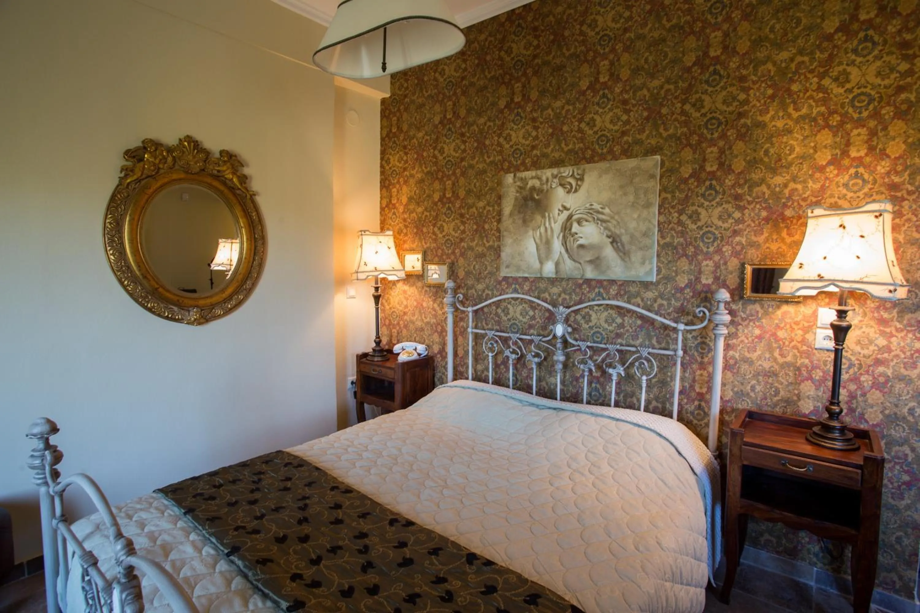 Decorative detail, Bed in Atrion Highland Hotel