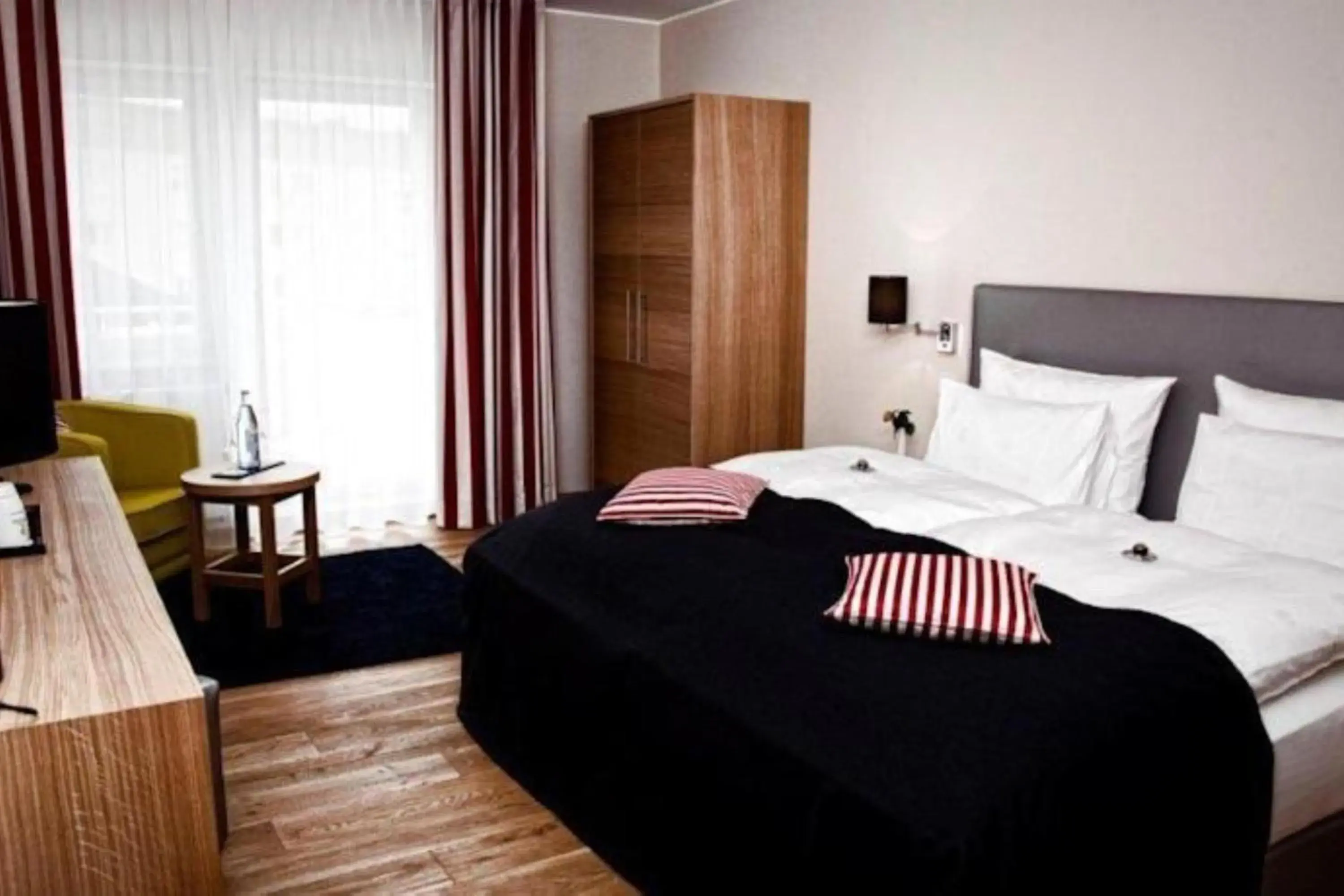 Standard Double Room in Hotel Palatina "Hotel-Restaurant" Standard Double Room in Hotel Palatina "Hotel-Restaurant"