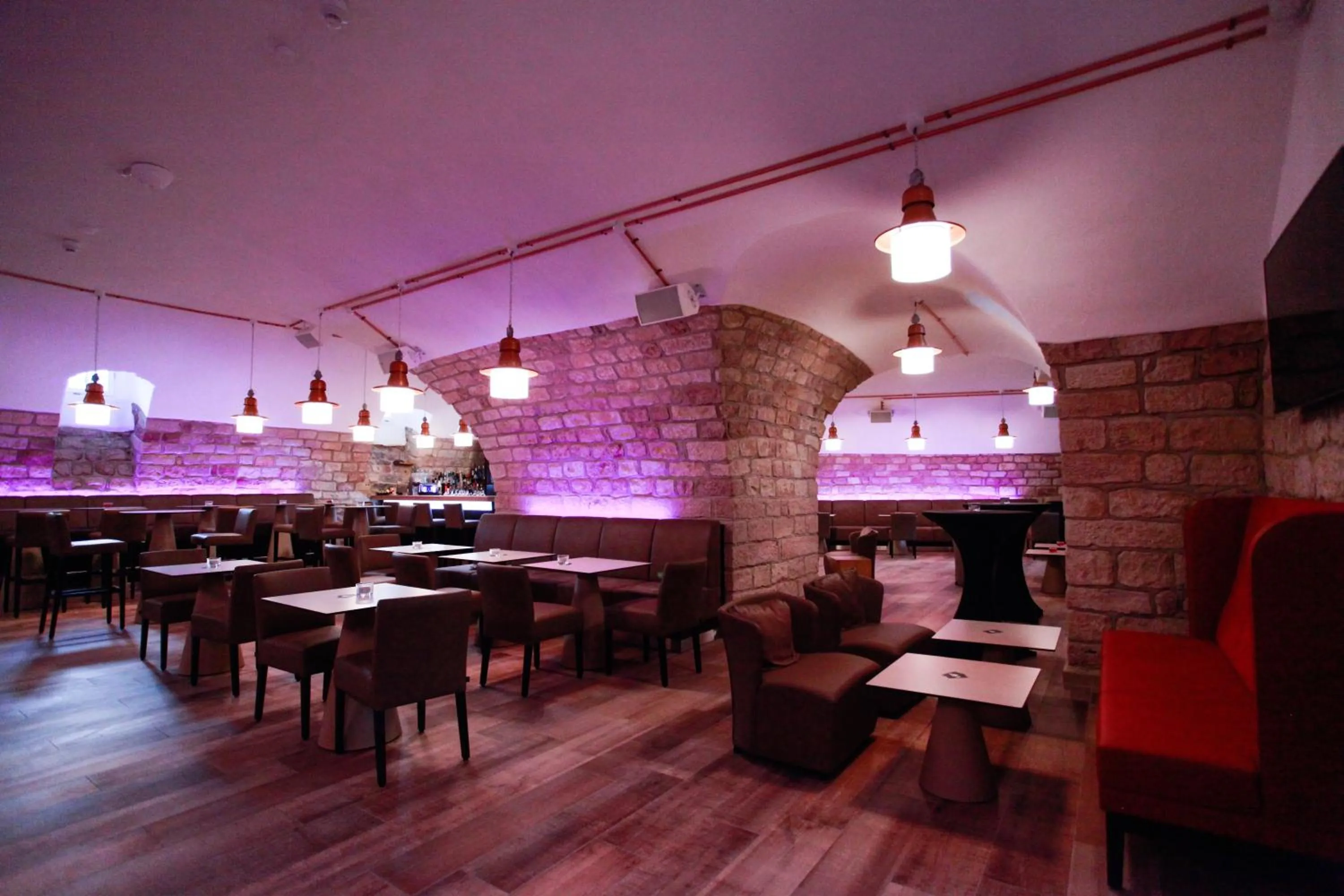 Restaurant/places to eat in Hotel Palatina "Hotel-Restaurant"