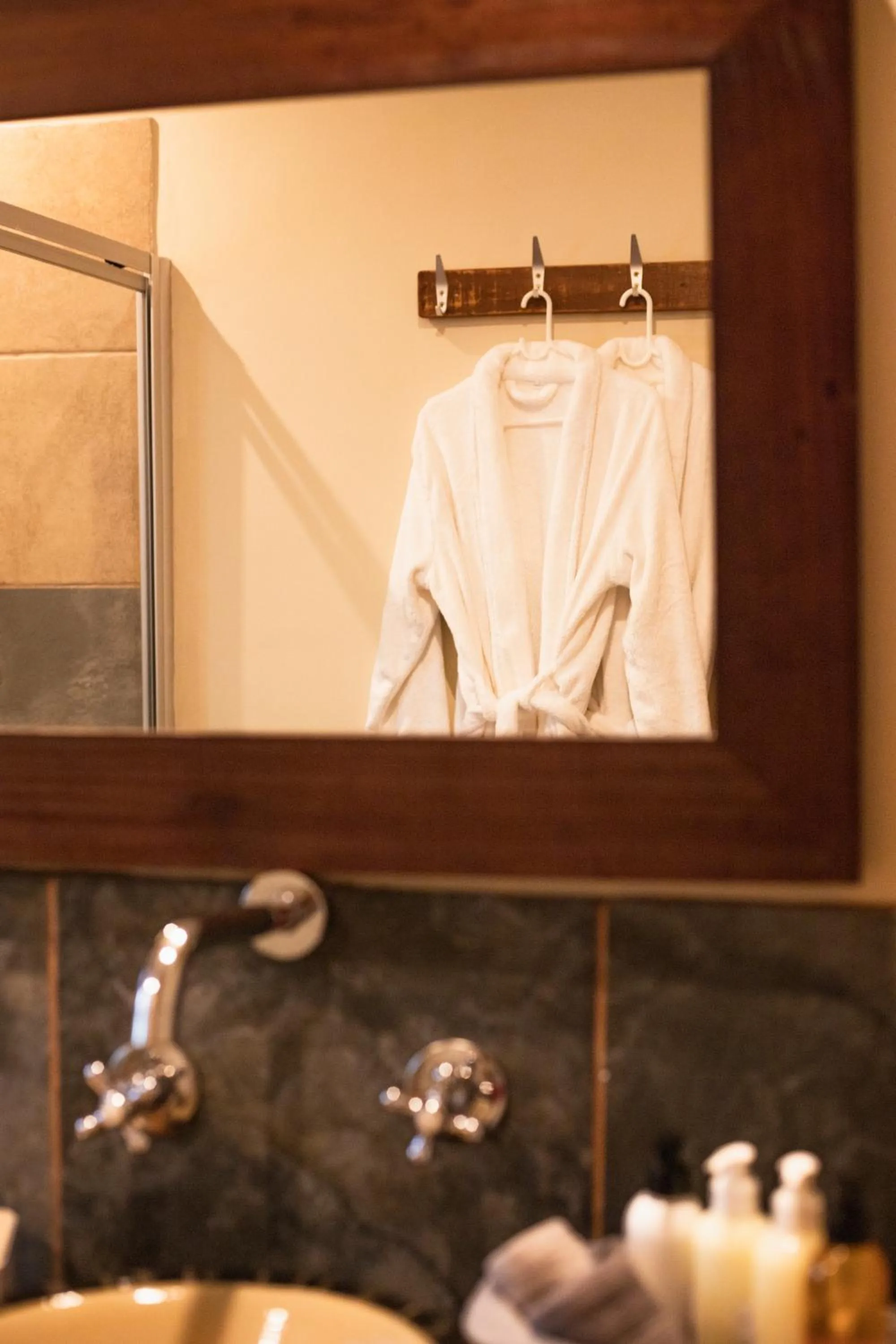 Bathroom in Khashamongo B & B