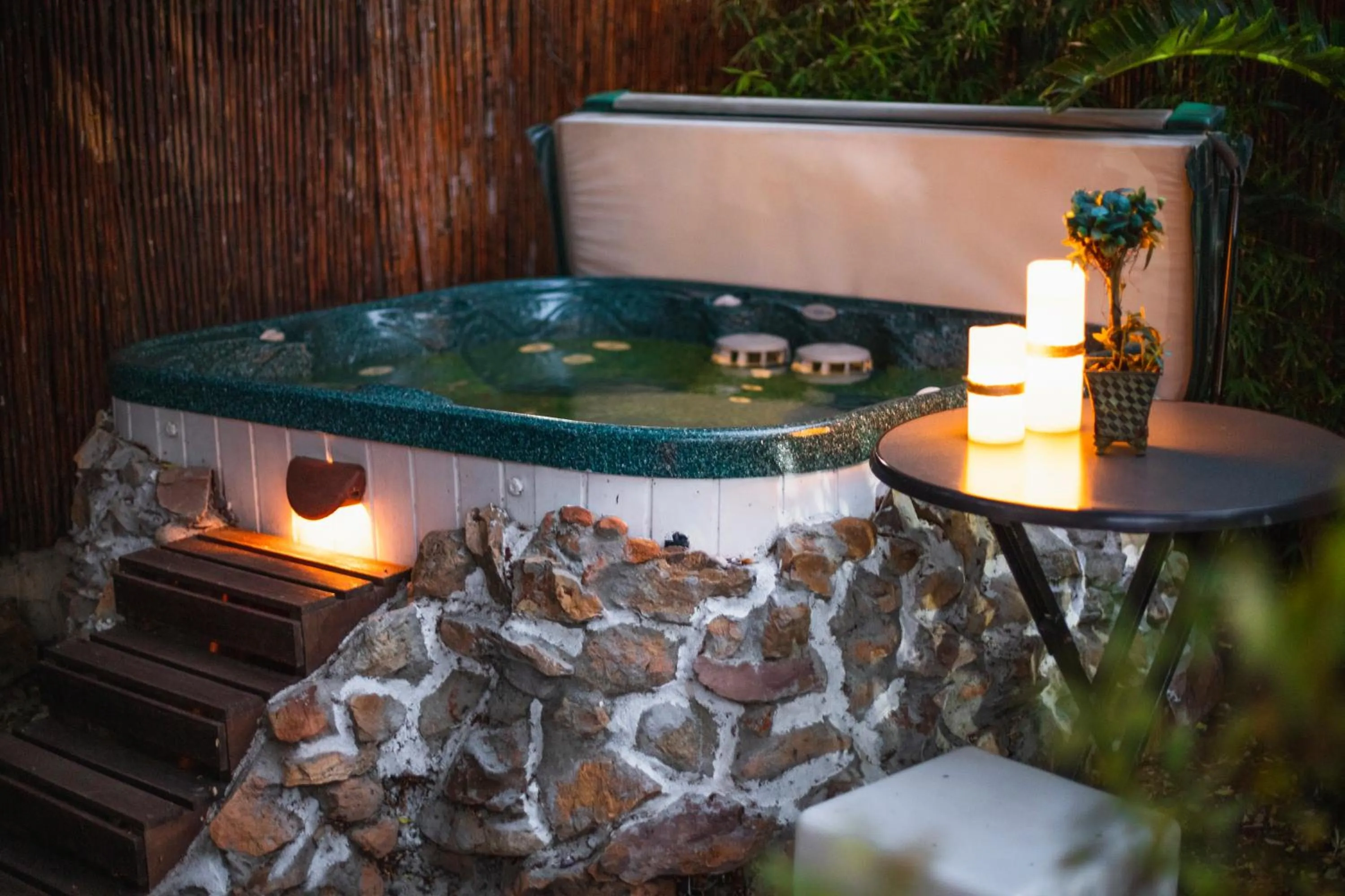 Hot Tub in Khashamongo B & B