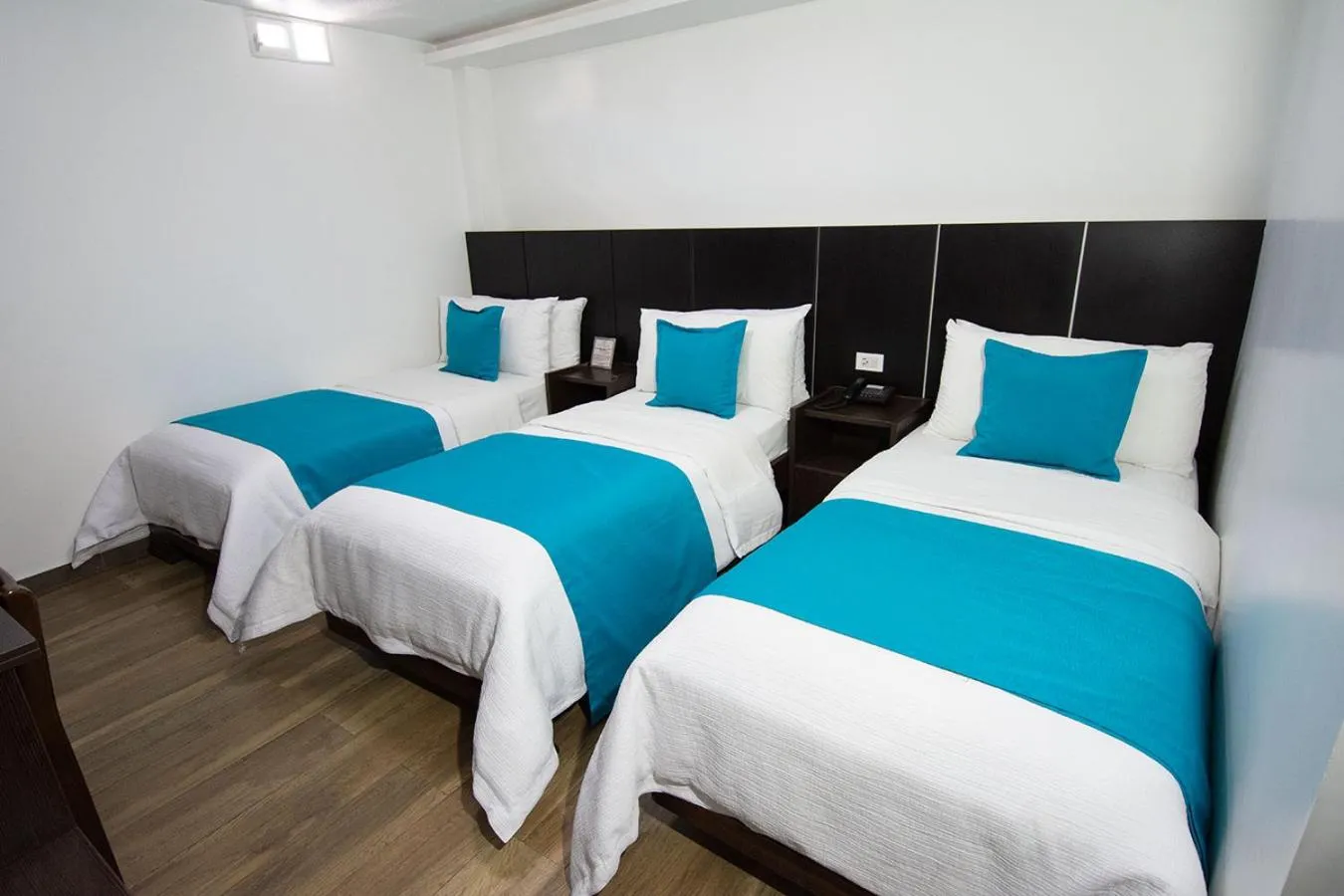 Bedroom, Bed in Hotel Plaza Victoria