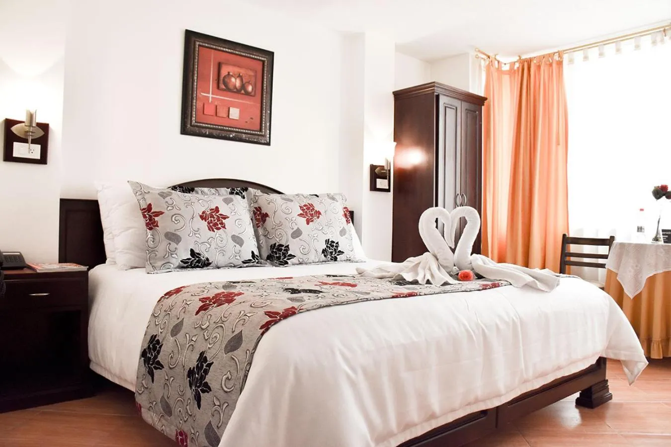 Bedroom, Bed in Hotel Plaza Victoria