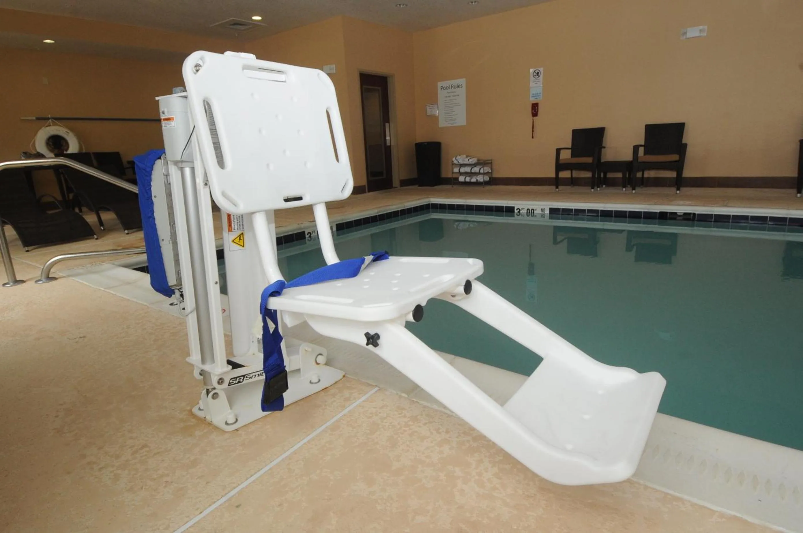 Swimming pool in Holiday Inn Express Somerset by IHG