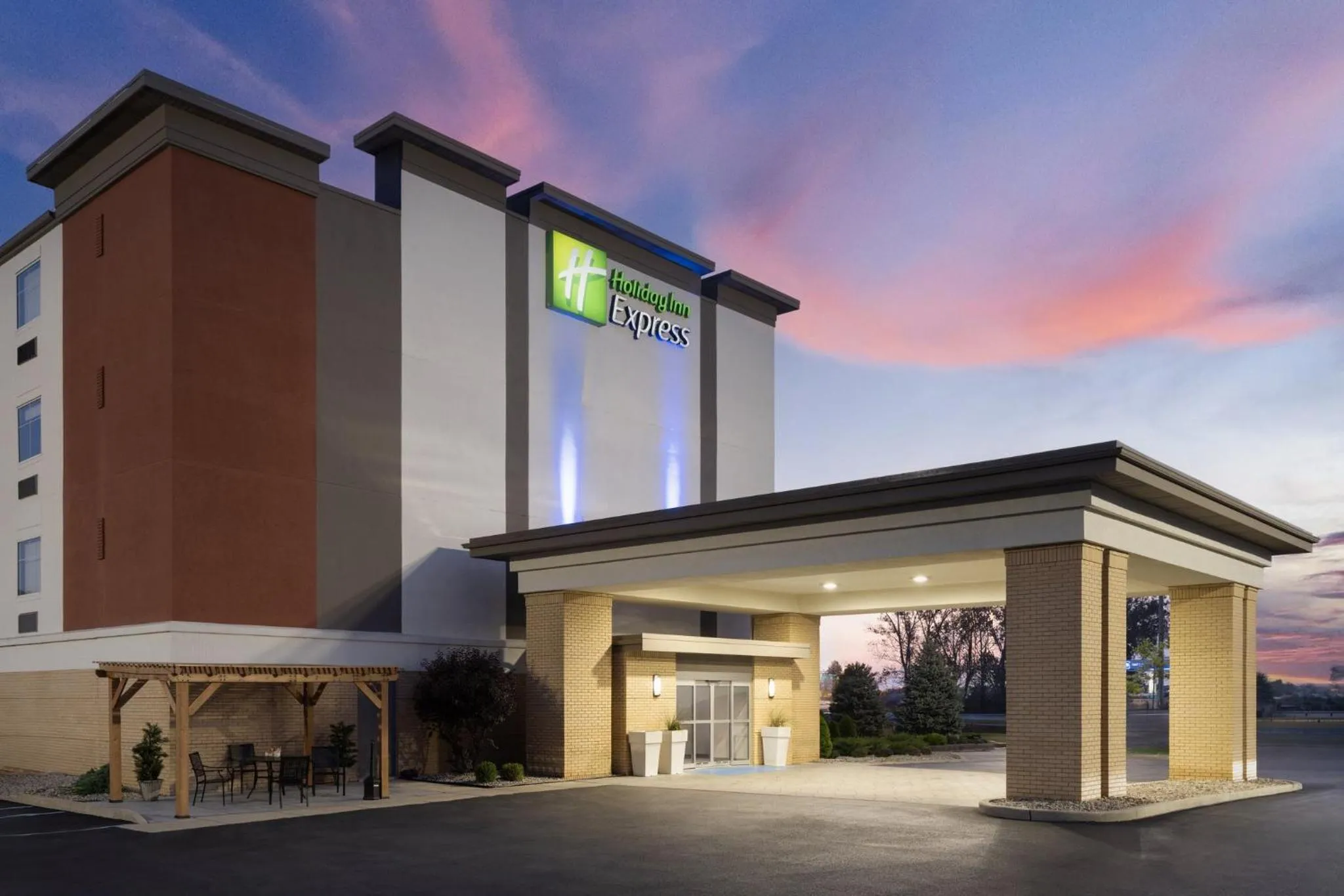 Property building in Holiday Inn Express Toledo North by IHG