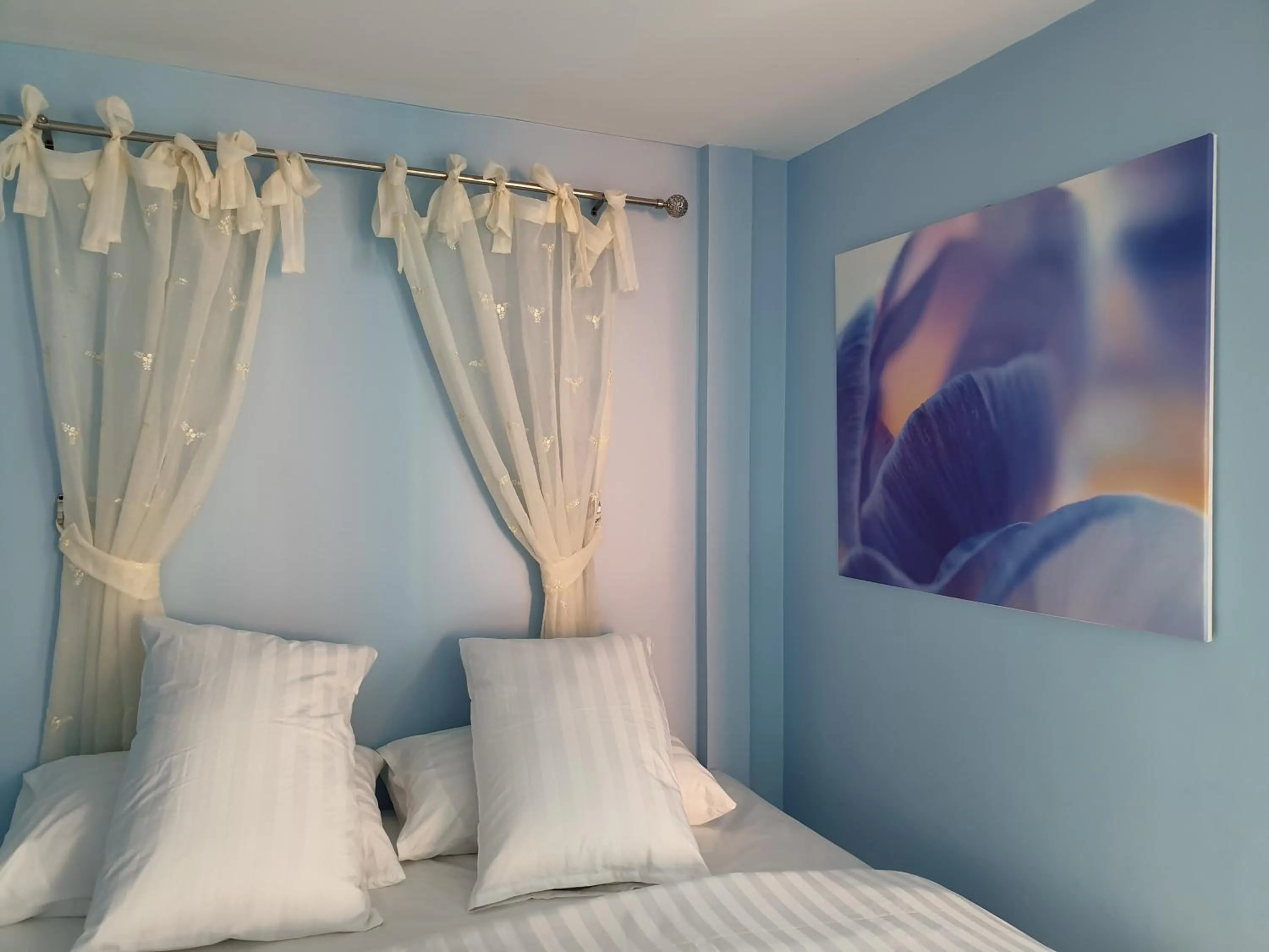 Bed in Bunny Hill Resort