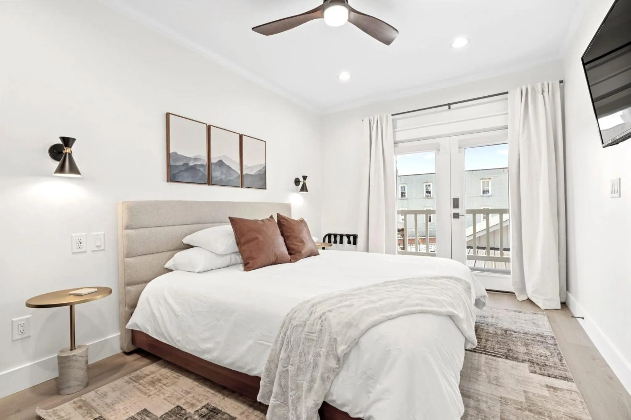 Bed in 27 on Park Boutique Hotel & Venue