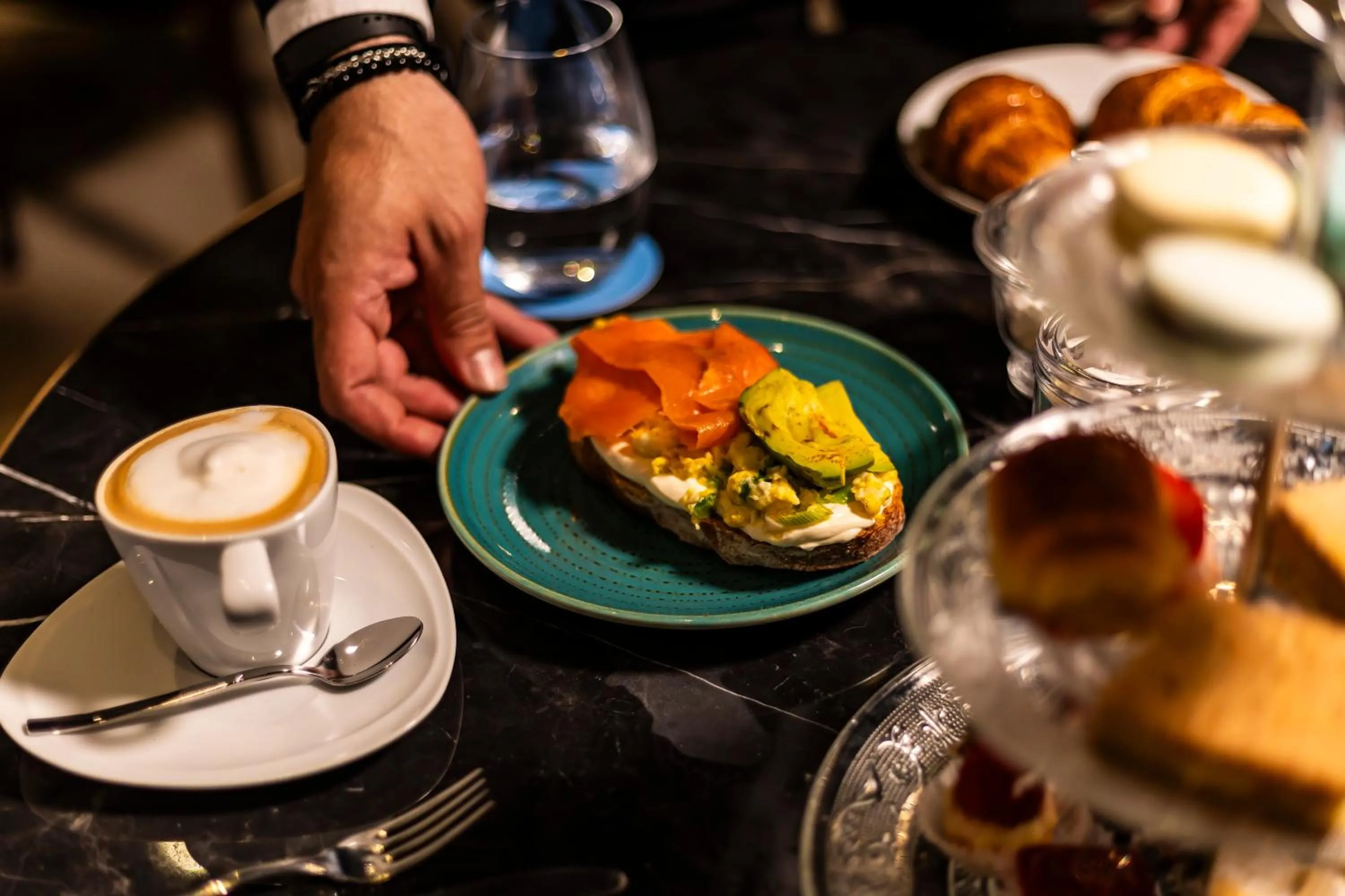 Coffee/tea facilities in Algodon Mansion