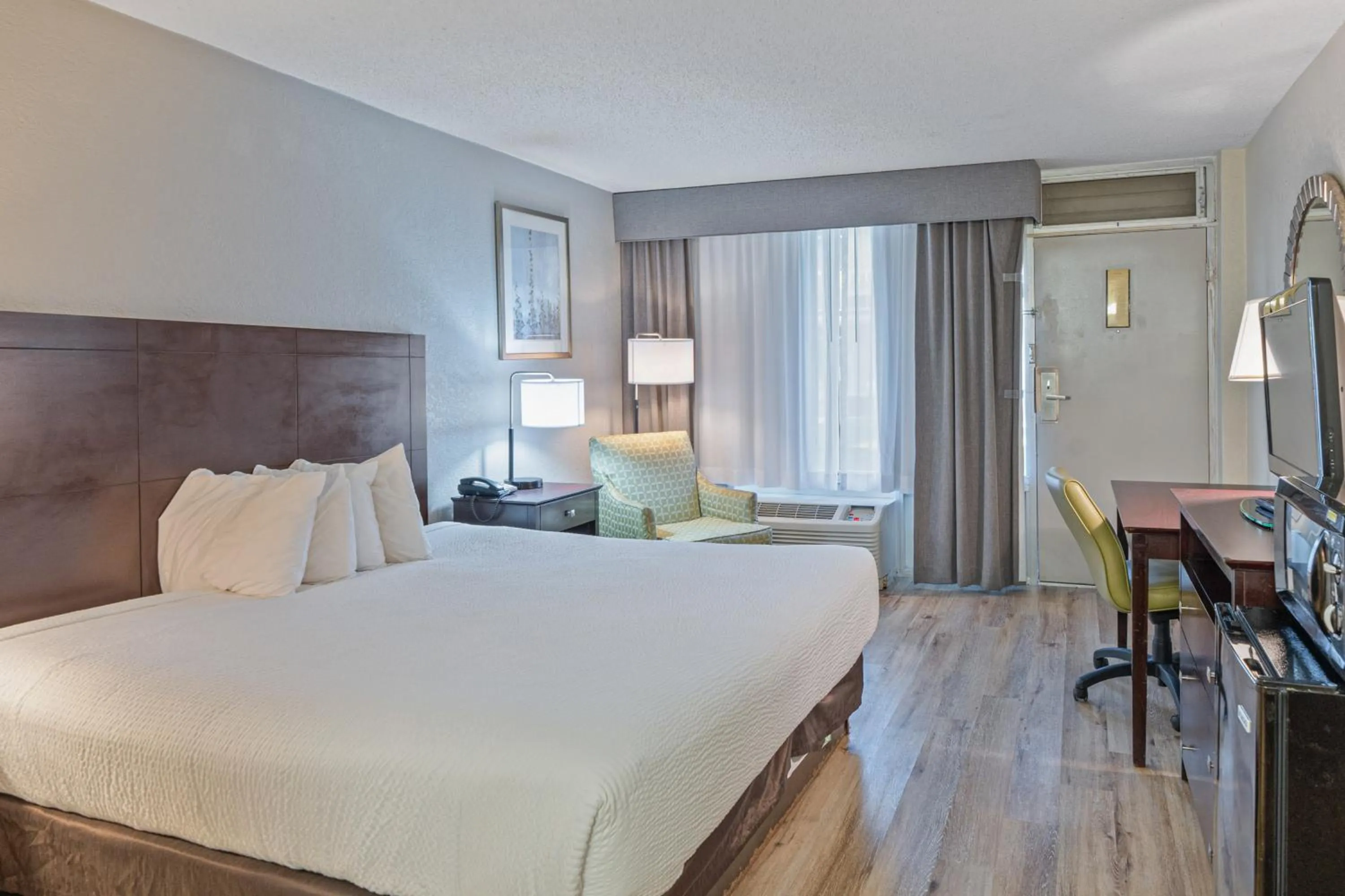 Bed in Plantation Inn