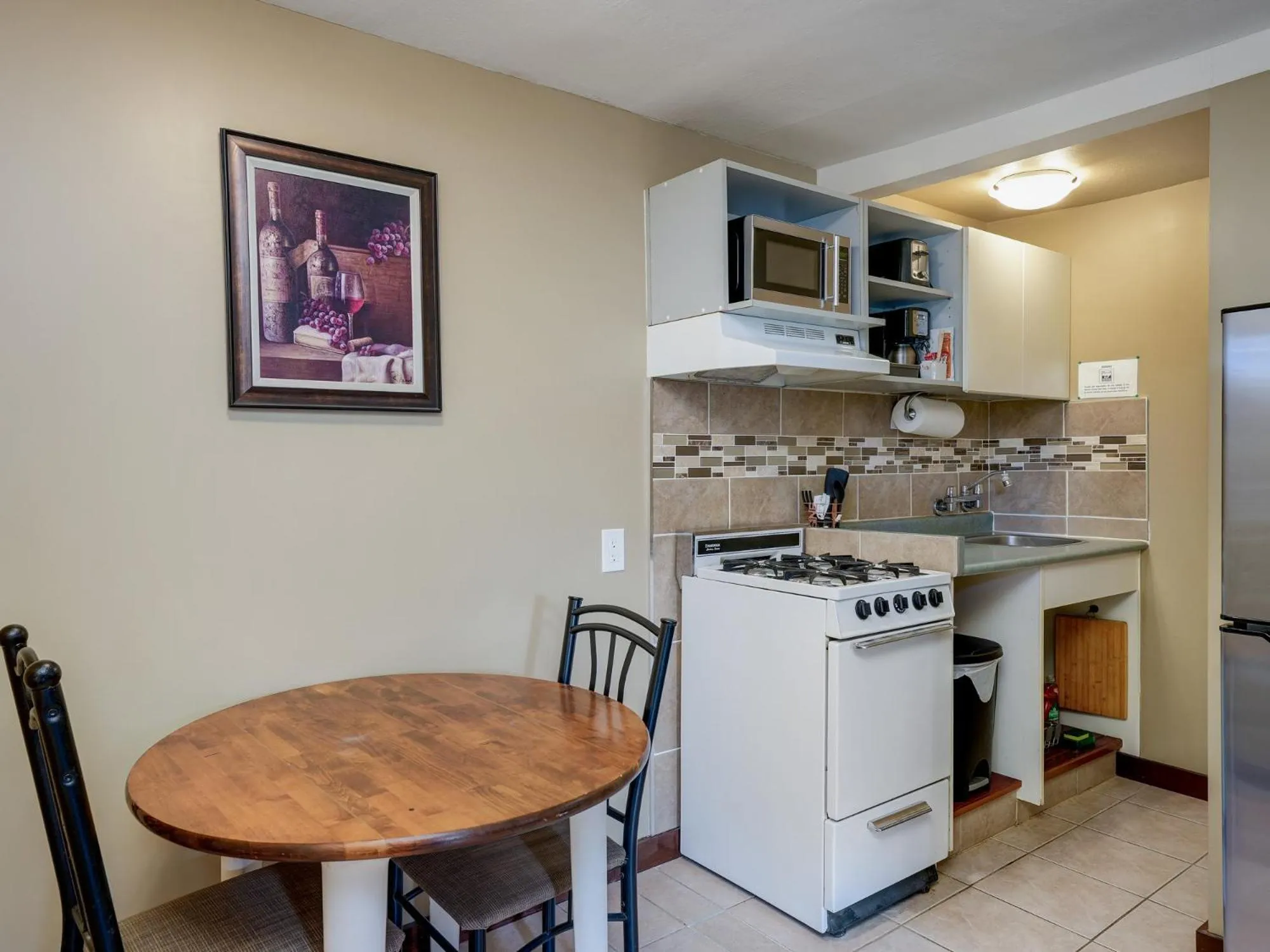 Malahat Bungalows Motel