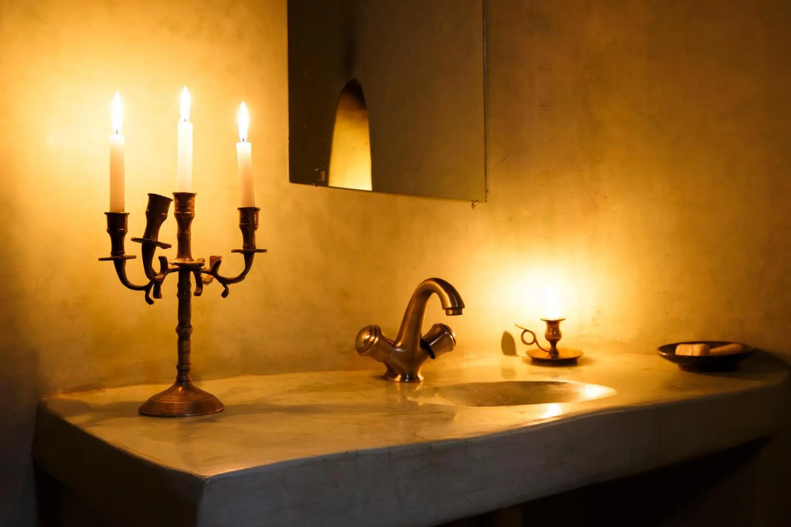 Deluxe Double Room with Balcony in Kasbah Tebi Deluxe Double Room with Balcony in Kasbah Tebi