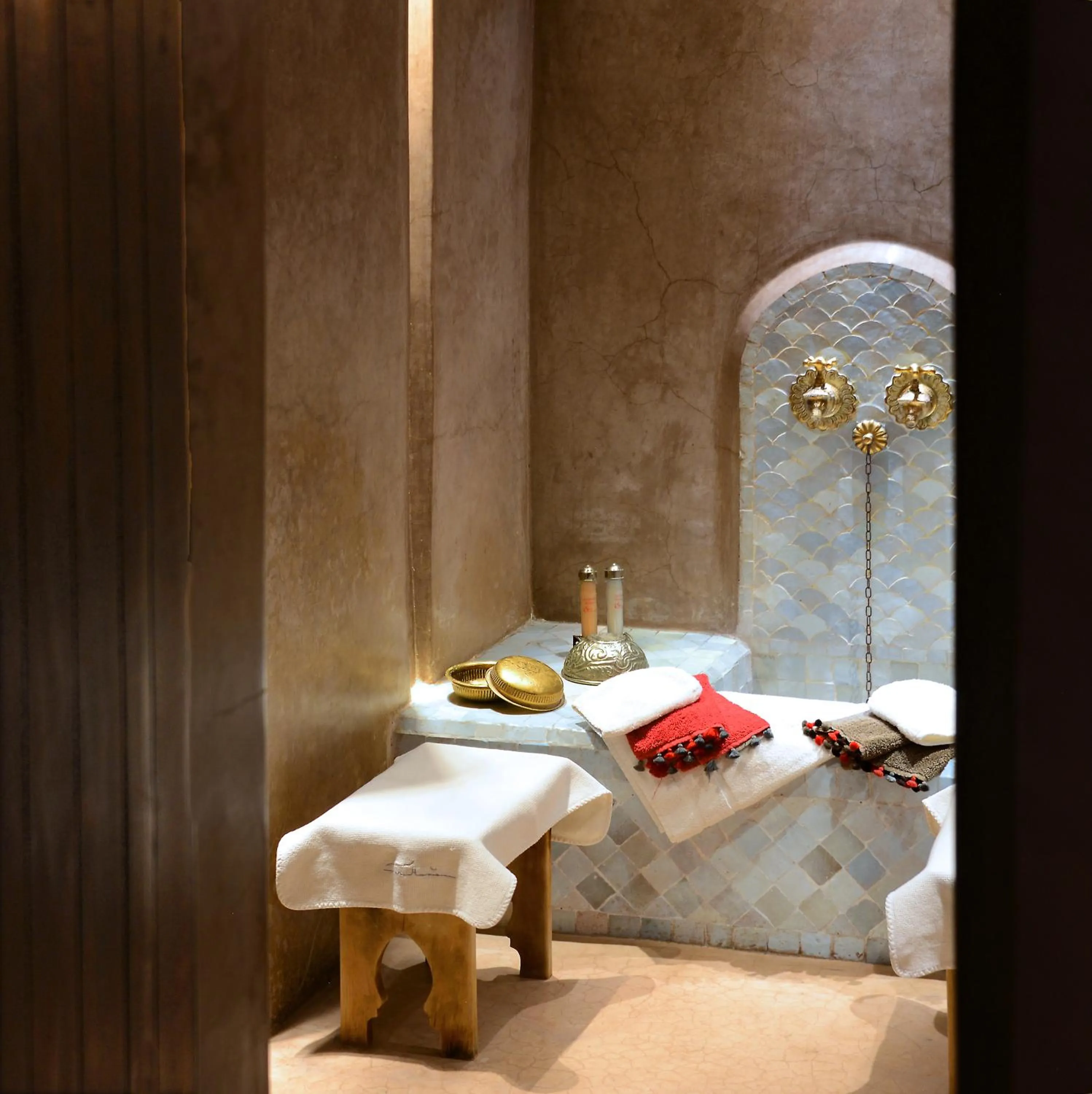 Steam room in Dar Housnia