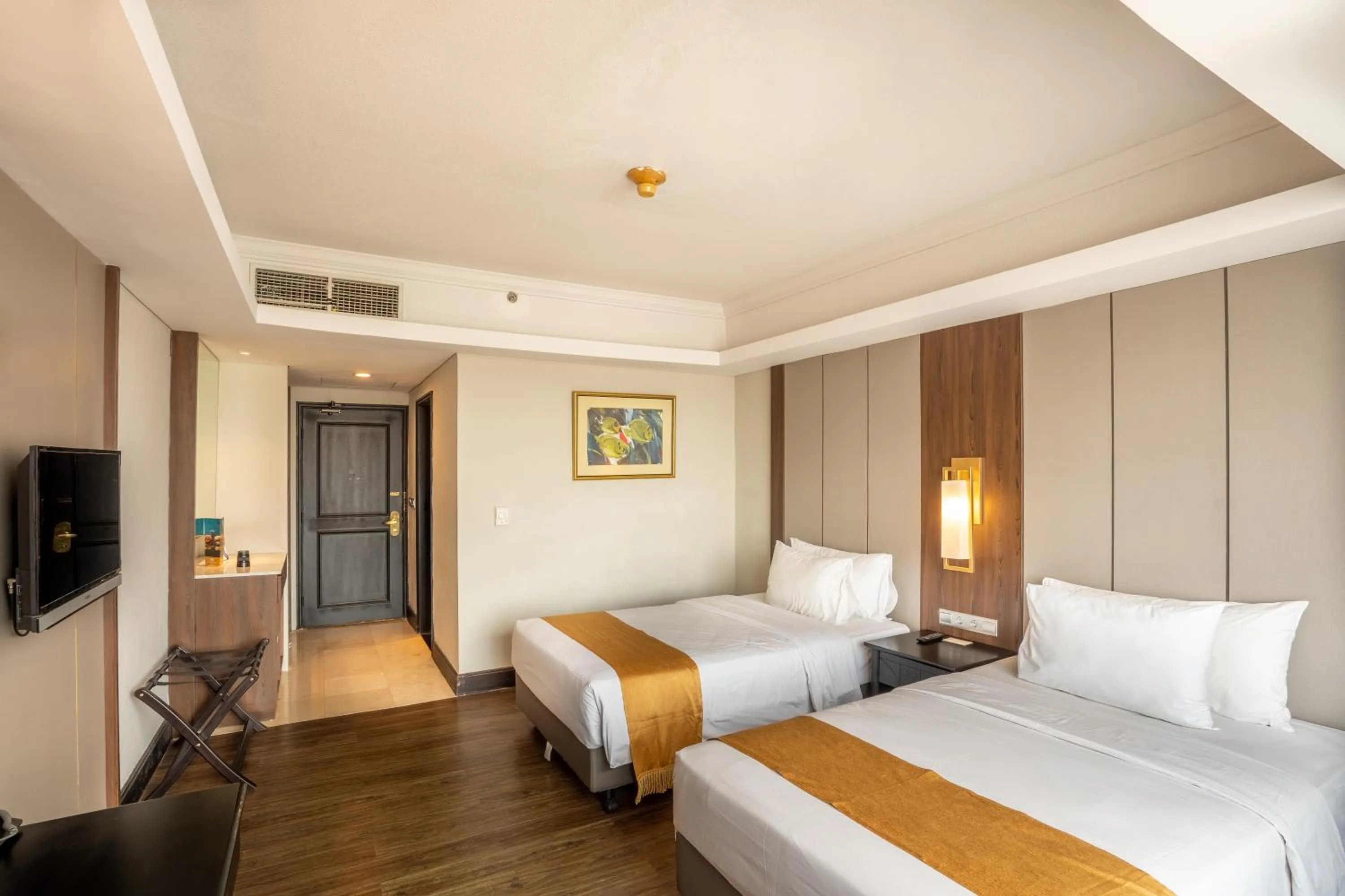 Bedroom, Bed in The Acacia Hotel Jakarta