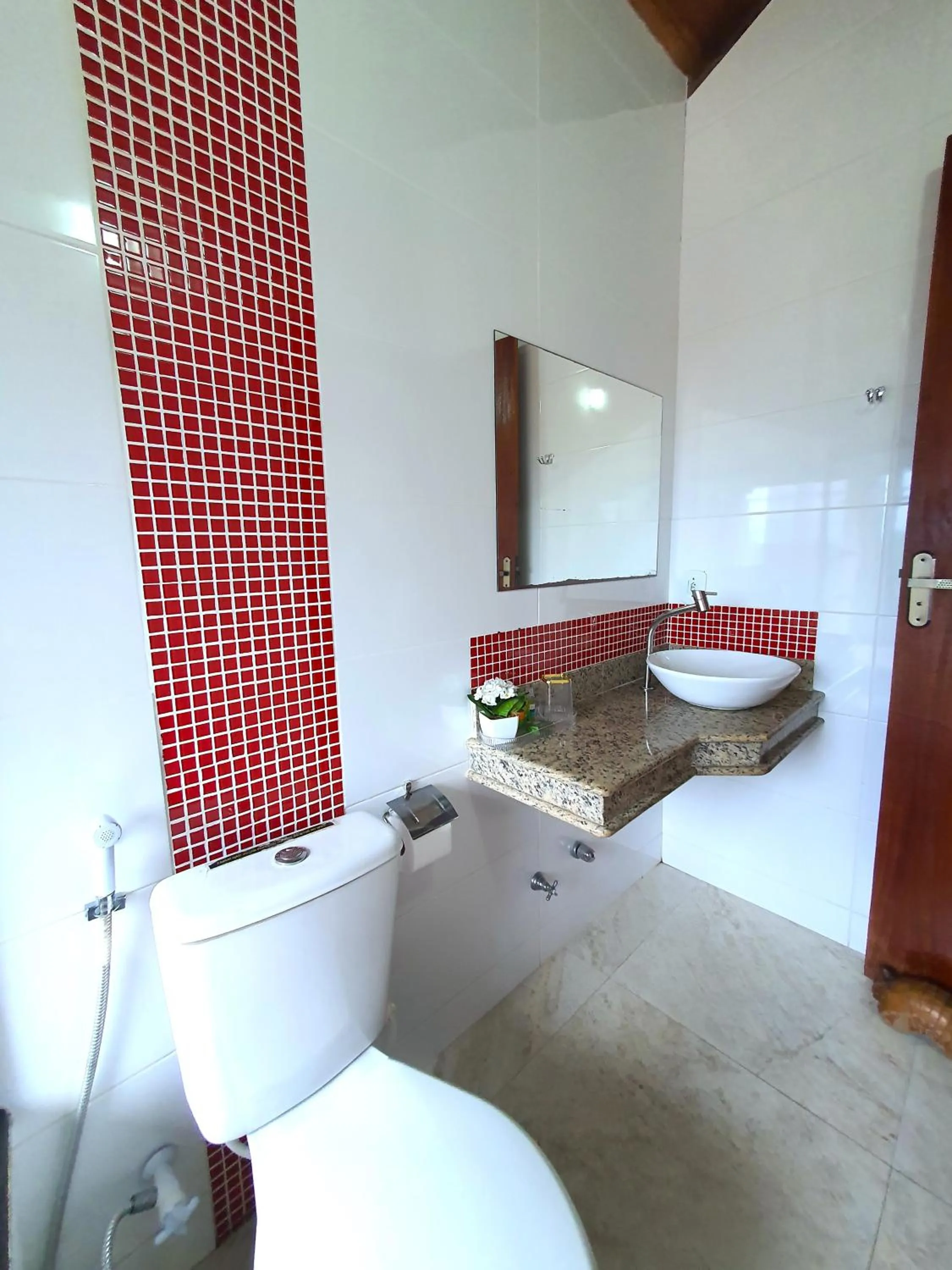 Toilet in Star Búzios Pousada