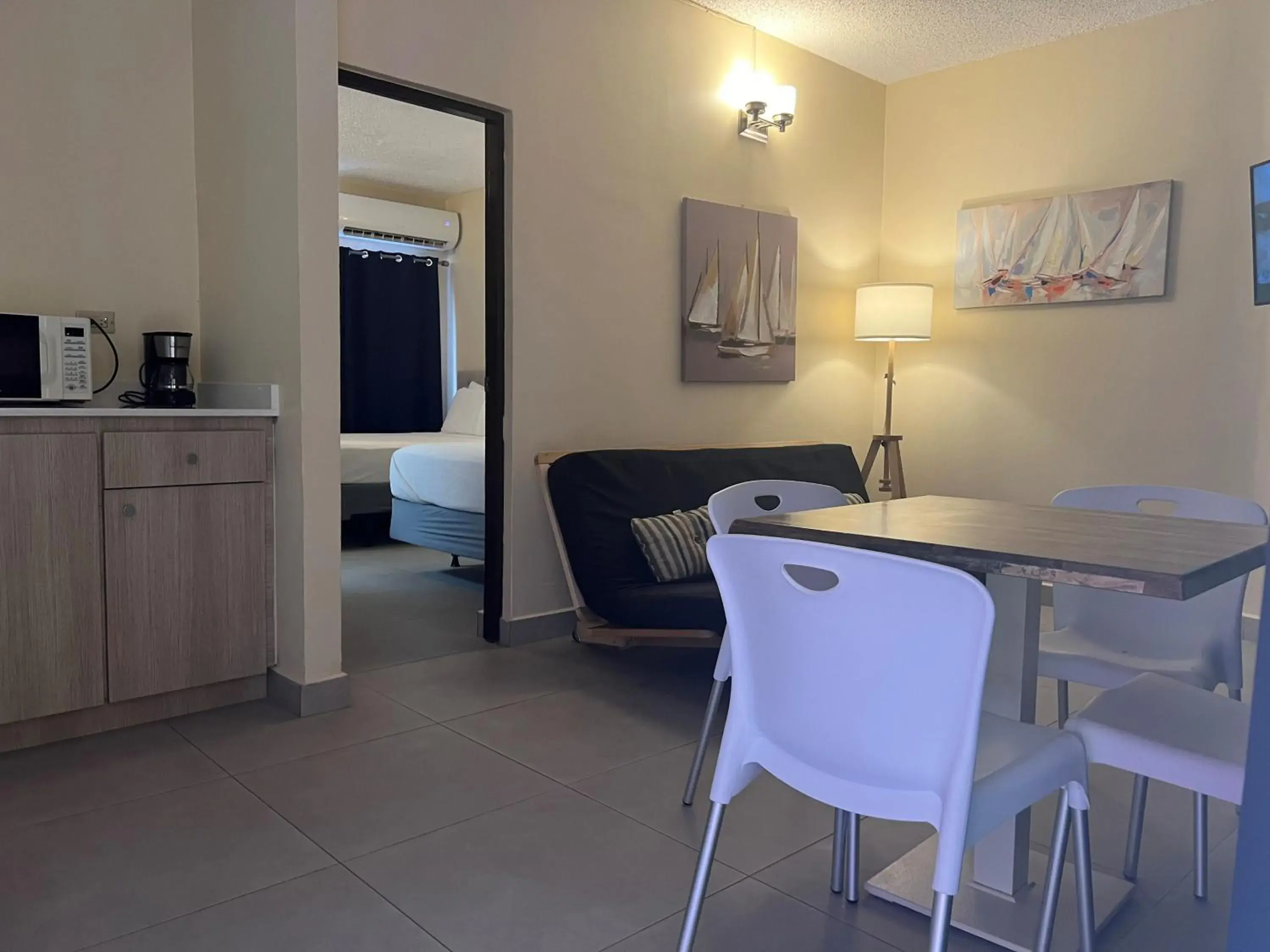 Family Suite in Hotel Villa del Sol Family Suite in Hotel Villa del Sol