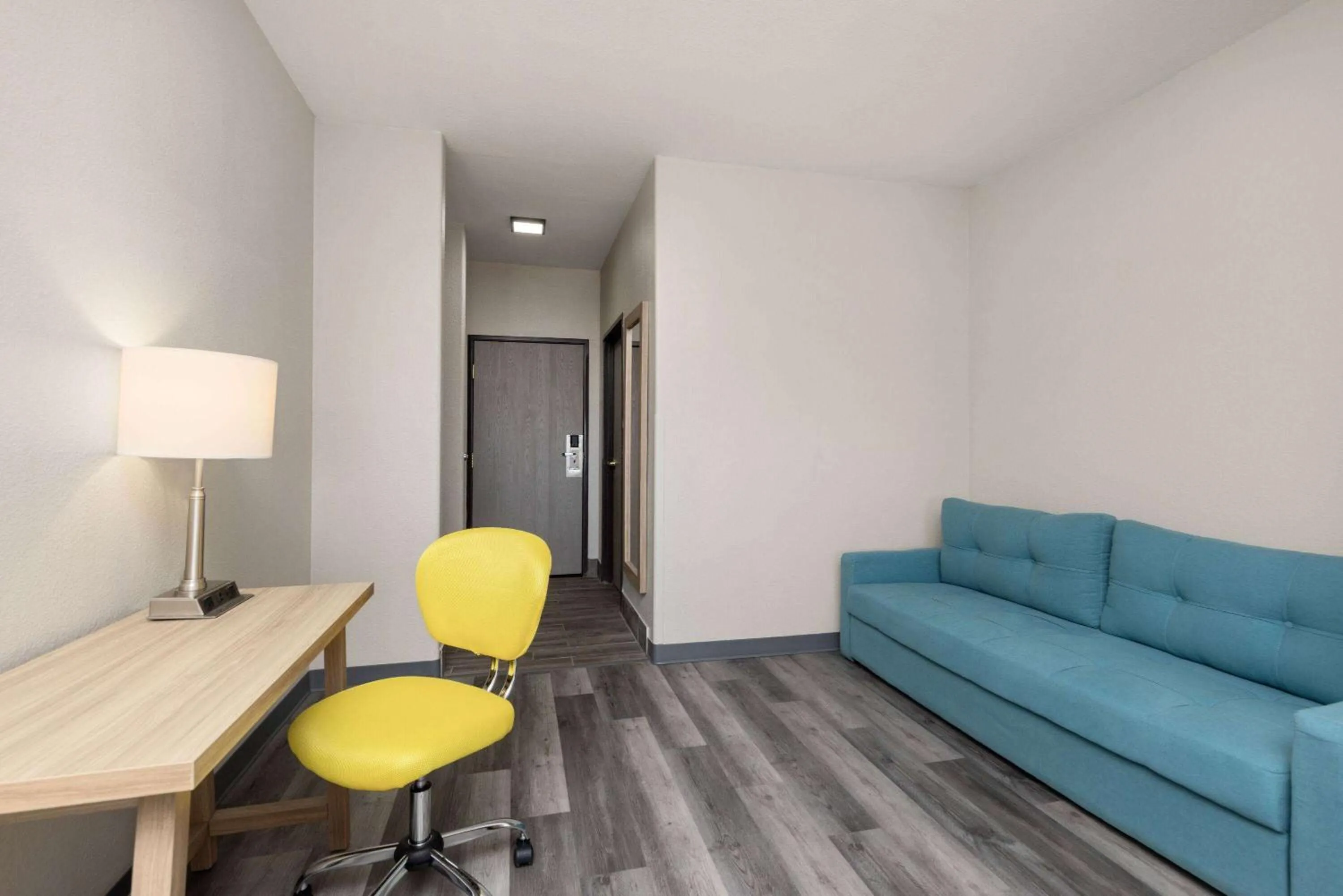 Bed in Days Inn & Suites by Wyndham Tucson/Marana