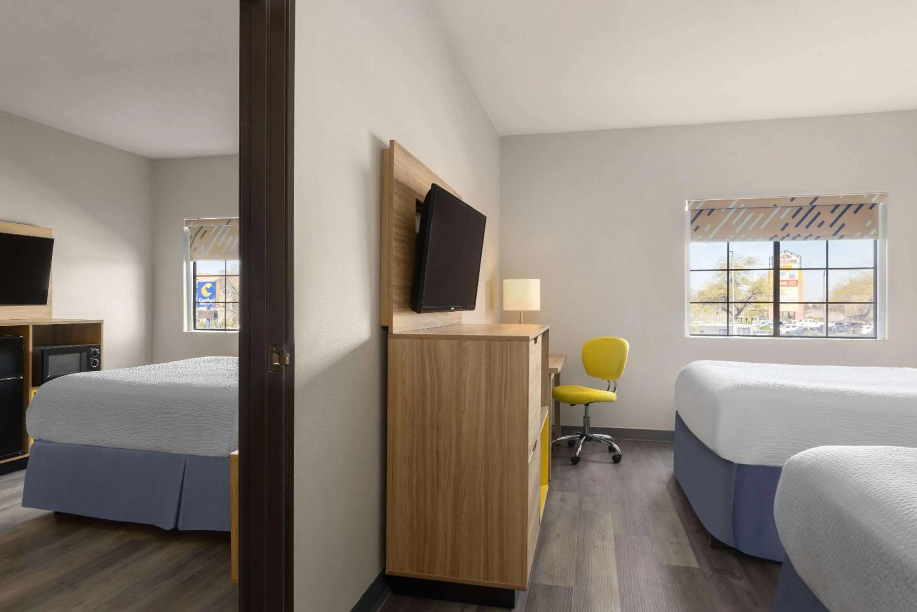 Bed in Days Inn & Suites by Wyndham Tucson/Marana