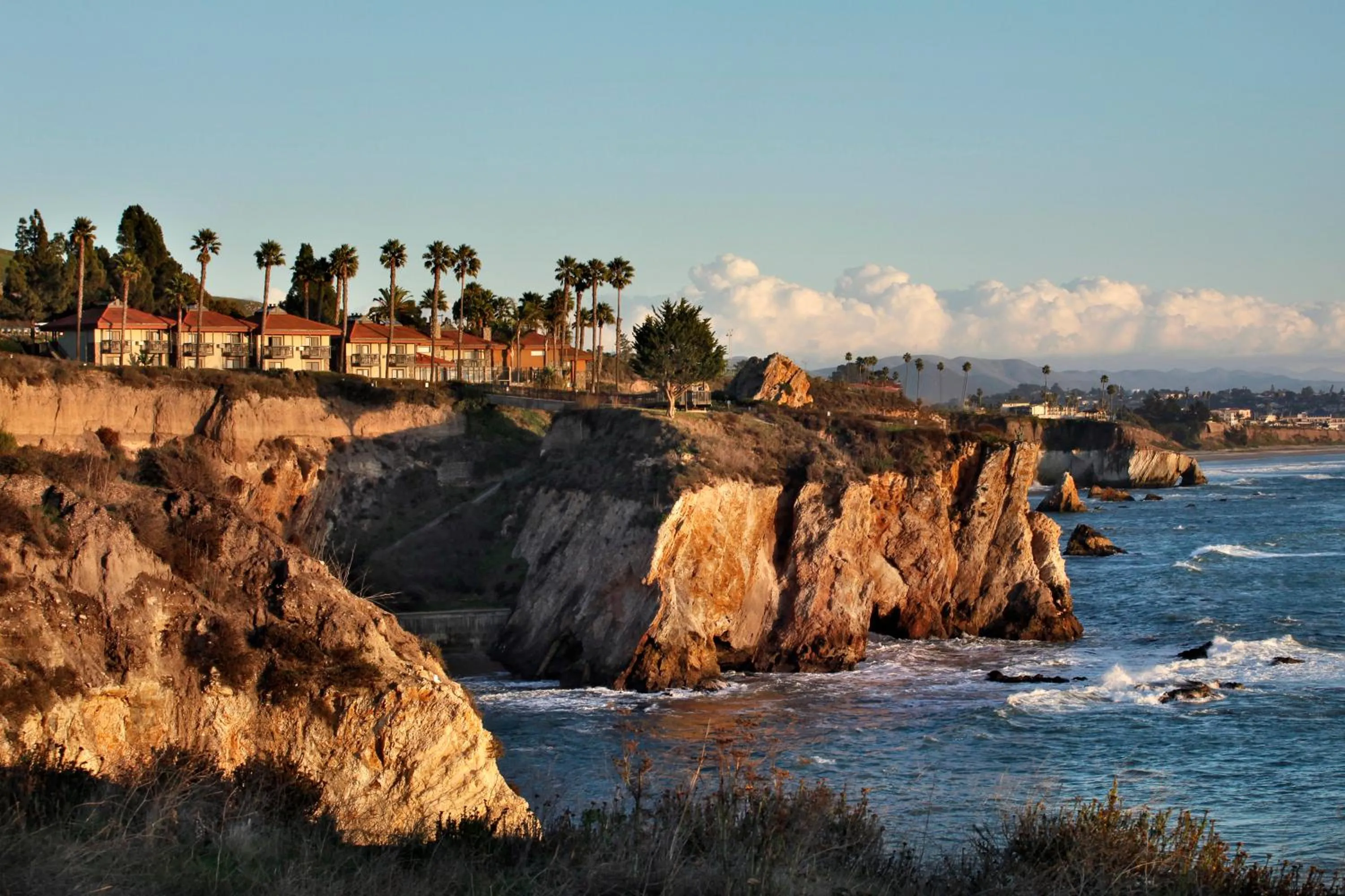 Facade/entrance in Inn at the Cove