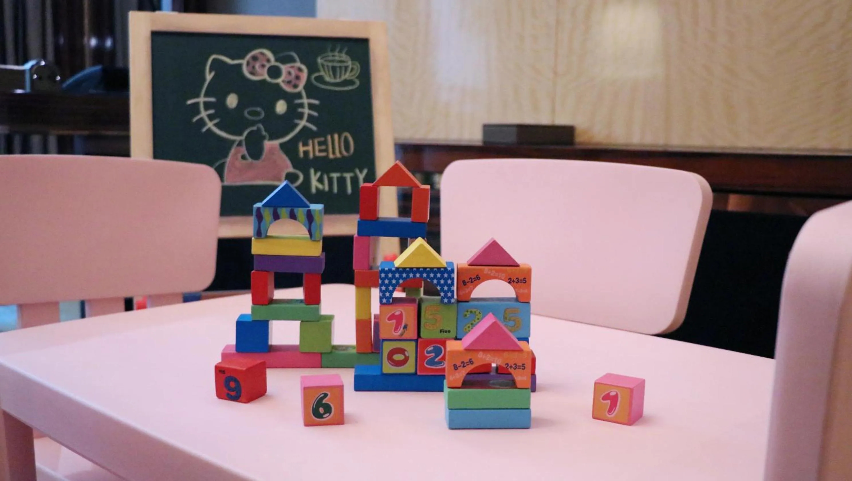 children in Wanda Vista Taiyuan