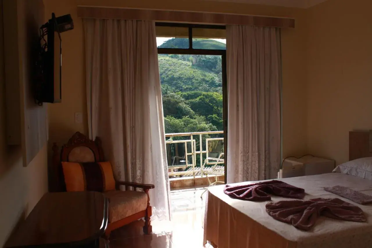 Double Room with Lake View - single occupancy in Morada Recanto das Flores Double Room with Lake View - single occupancy in Morada Recanto das Flores