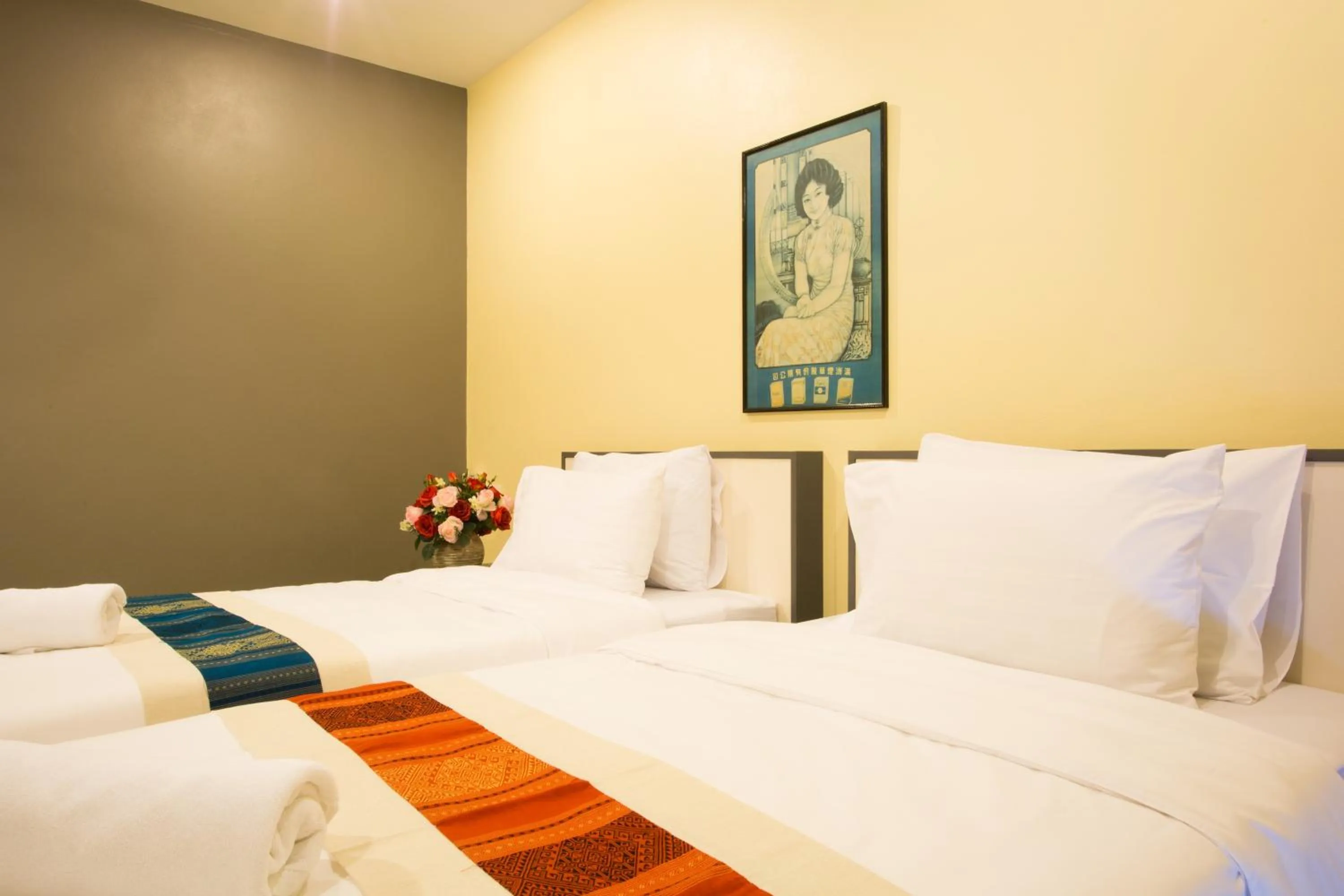 Photo of the whole room, Bed in Central Residences