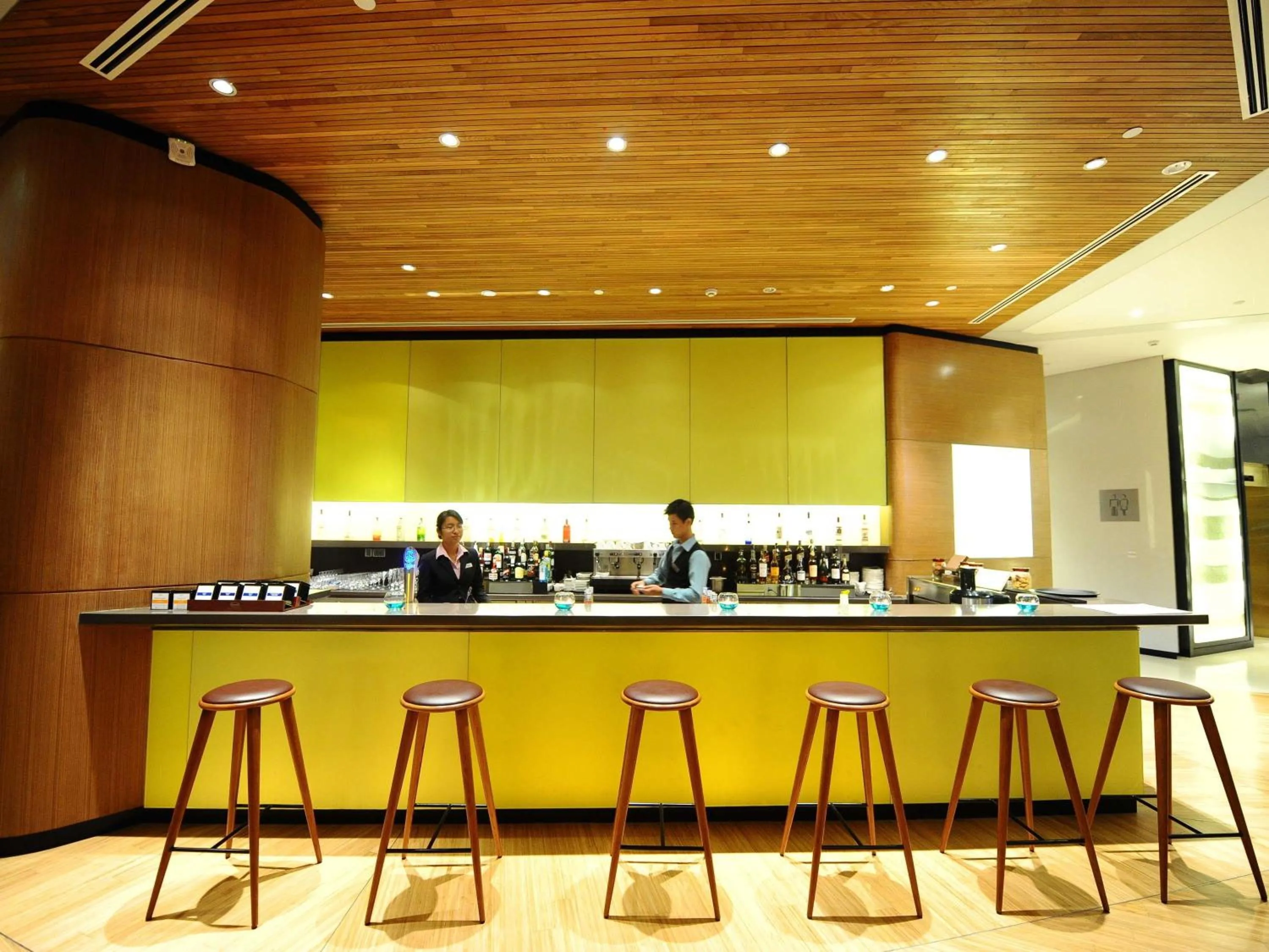 Restaurant/places to eat in Novotel Danang Premier Han River