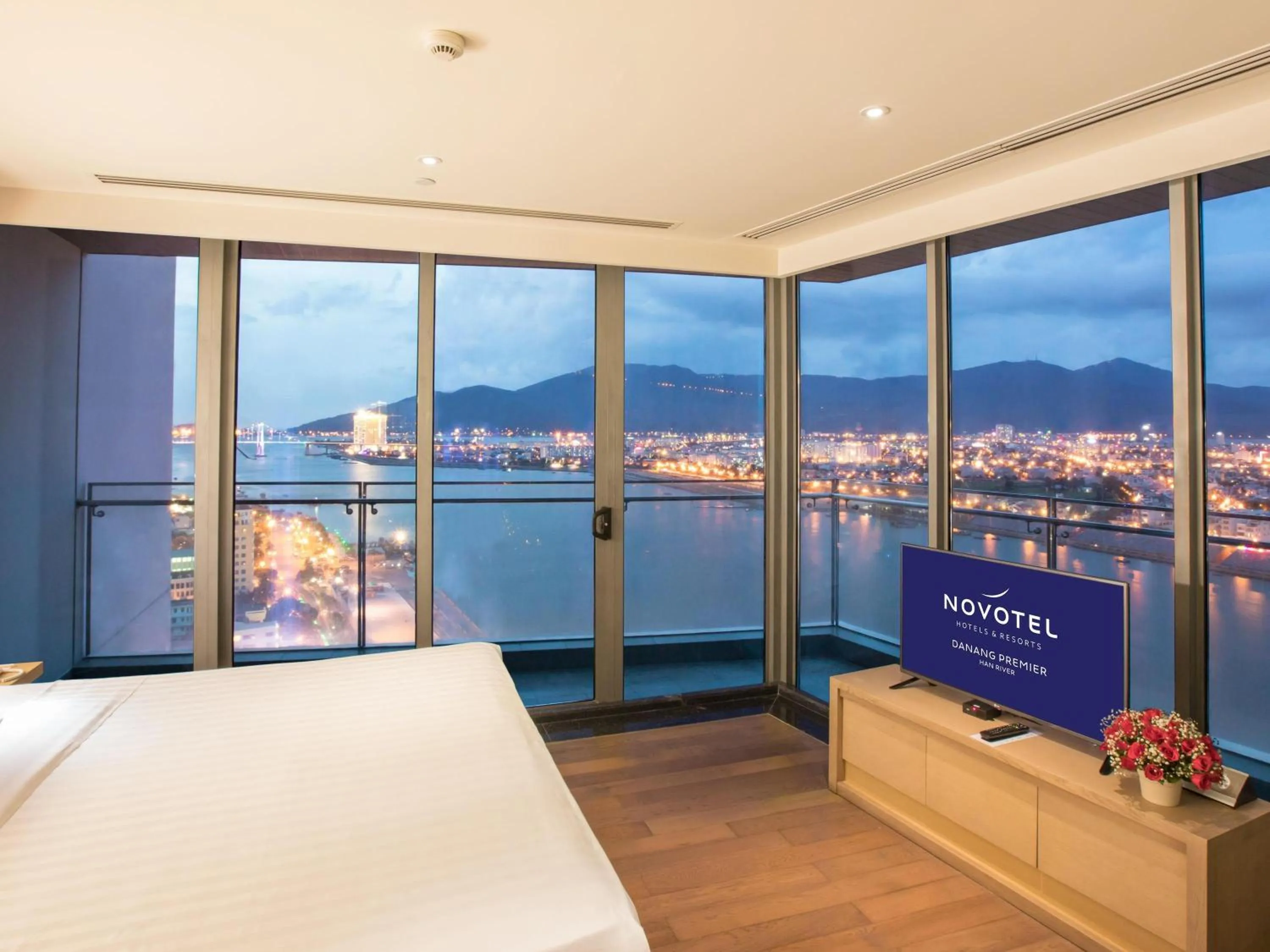 Bedroom, Bed in Novotel Danang Premier Han River