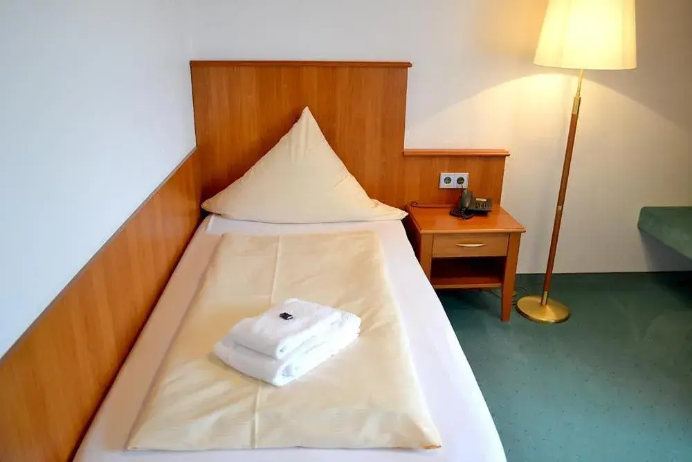 Single Room - single occupancy in Hotel Schweizerblick Single Room - single occupancy in Hotel Schweizerblick