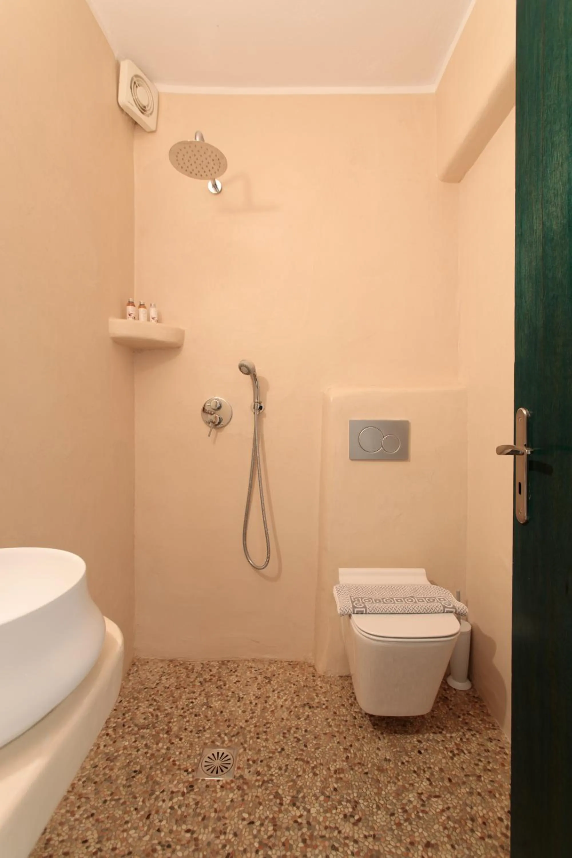 Shower in TERRA FOS NAXOS STUDIOS