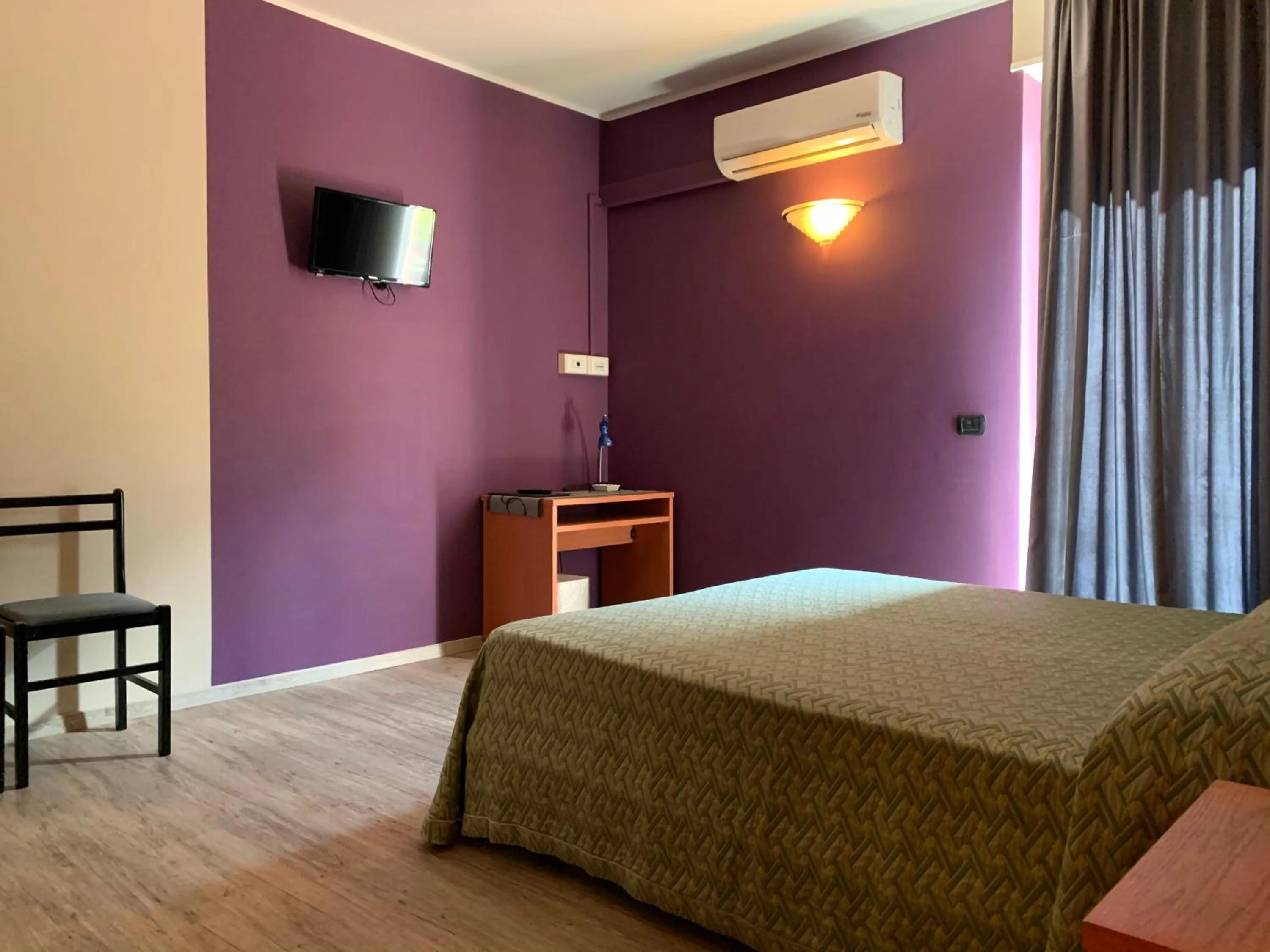 Bedroom, Bed in Hotel Antonella