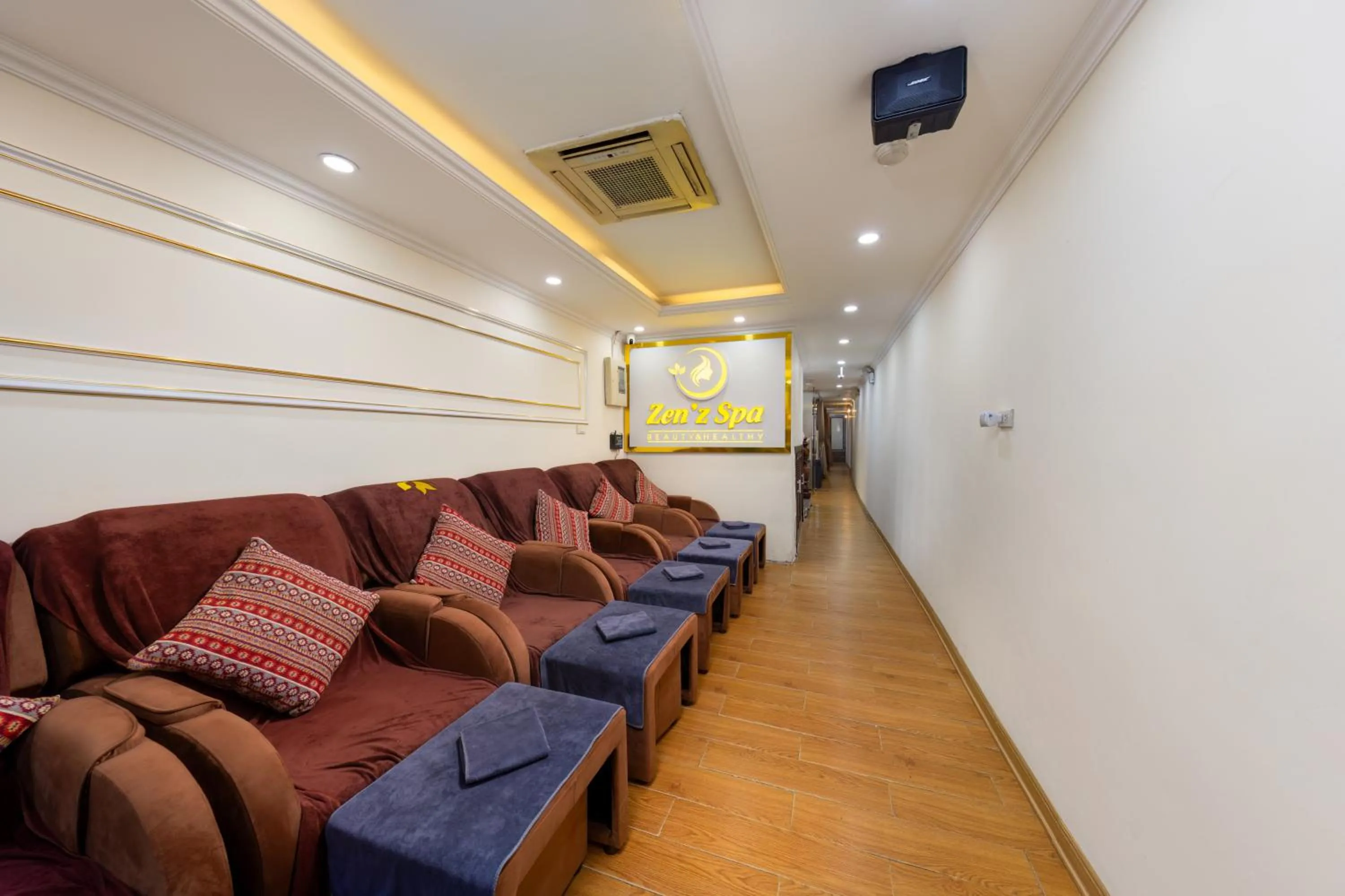 TV and multimedia in Mai Charming Hotel and Spa