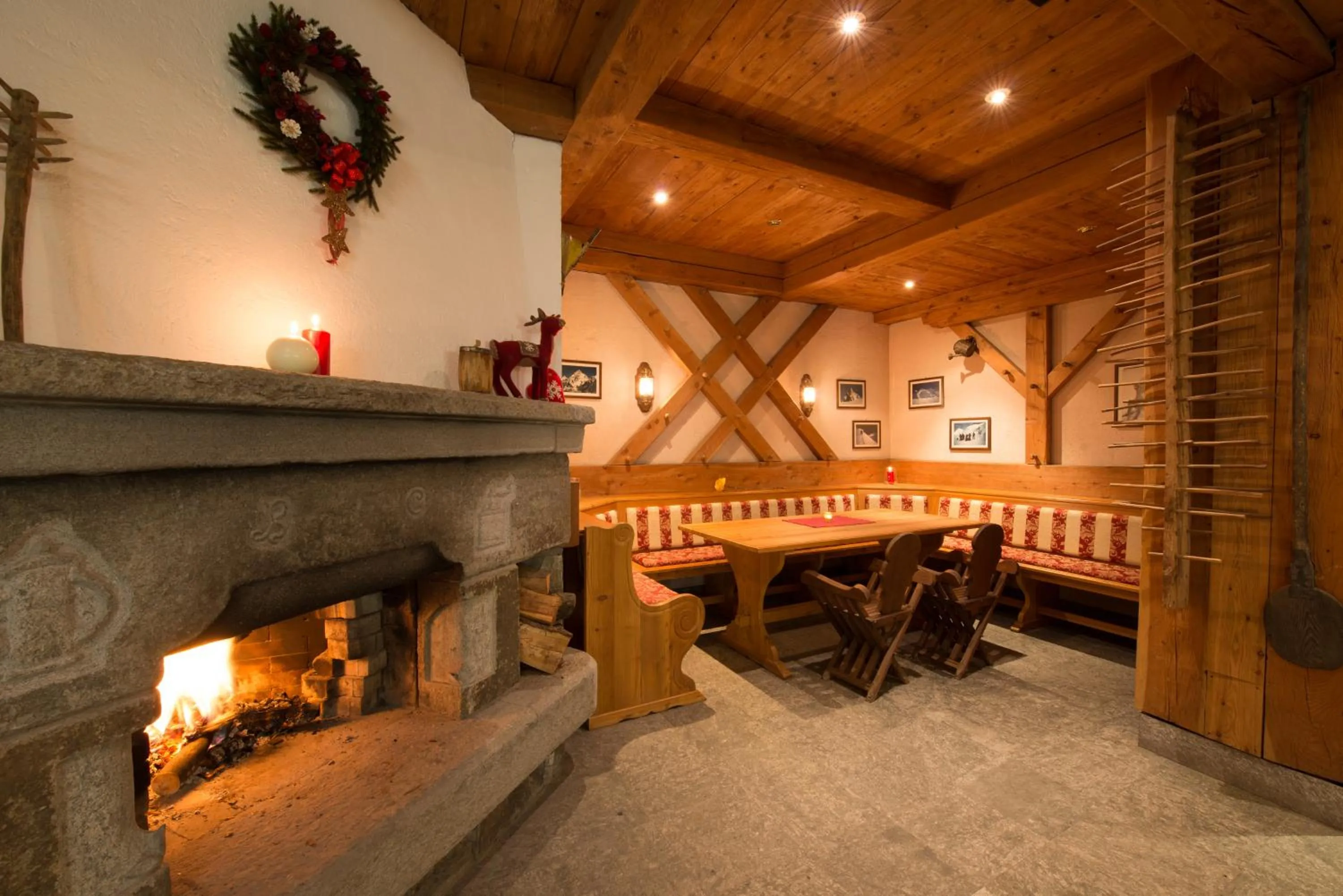 Communal lounge/ TV room in Hotel Tourist