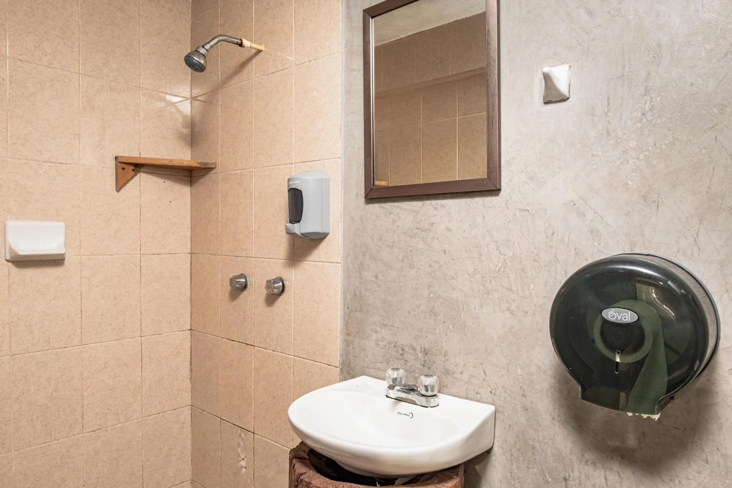 Bathroom in Hokhmah Heart Hotel