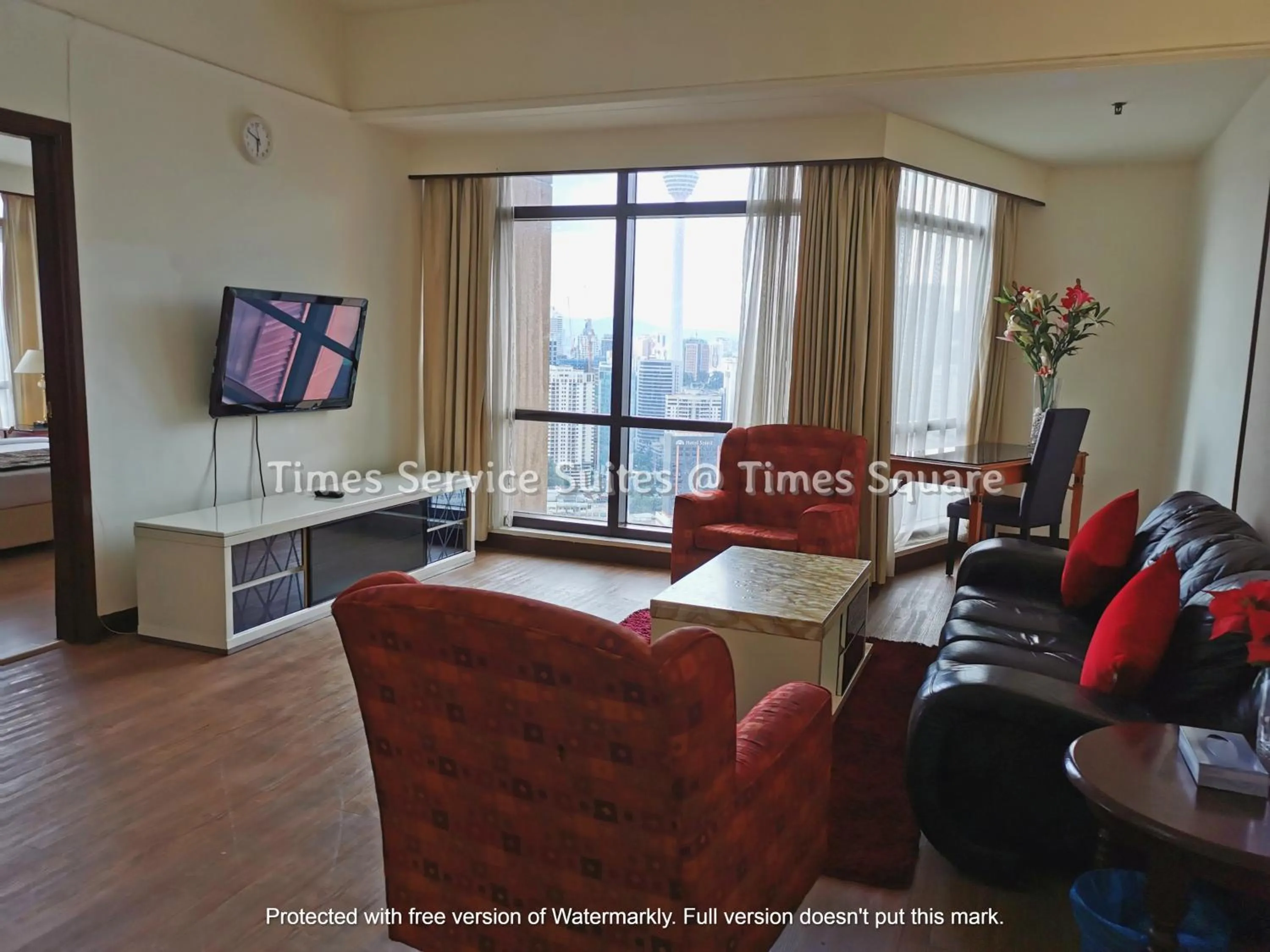 TV and multimedia in Times Service Suites @ Times Square