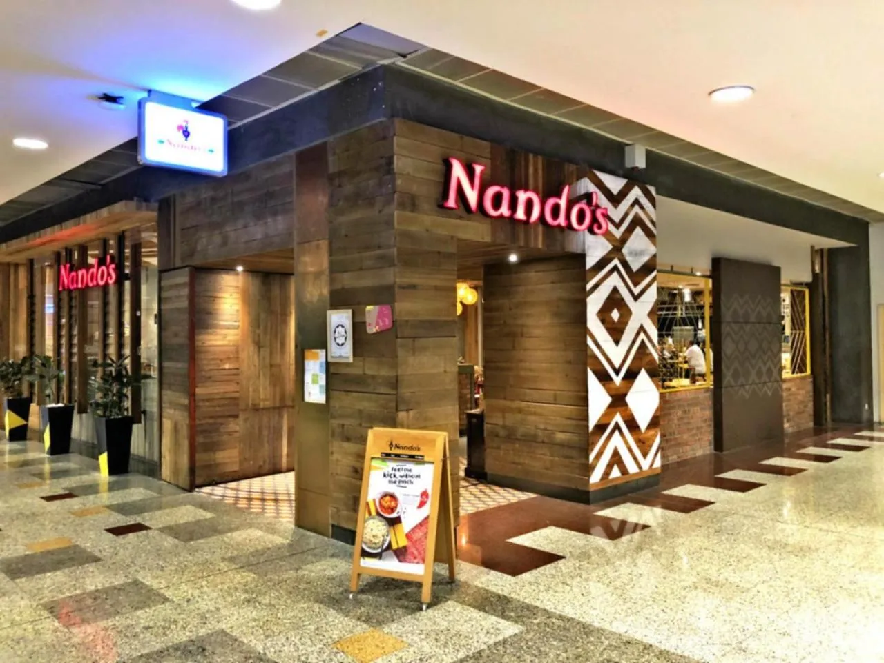 Restaurant/places to eat in Times Service Suites @ Times Square