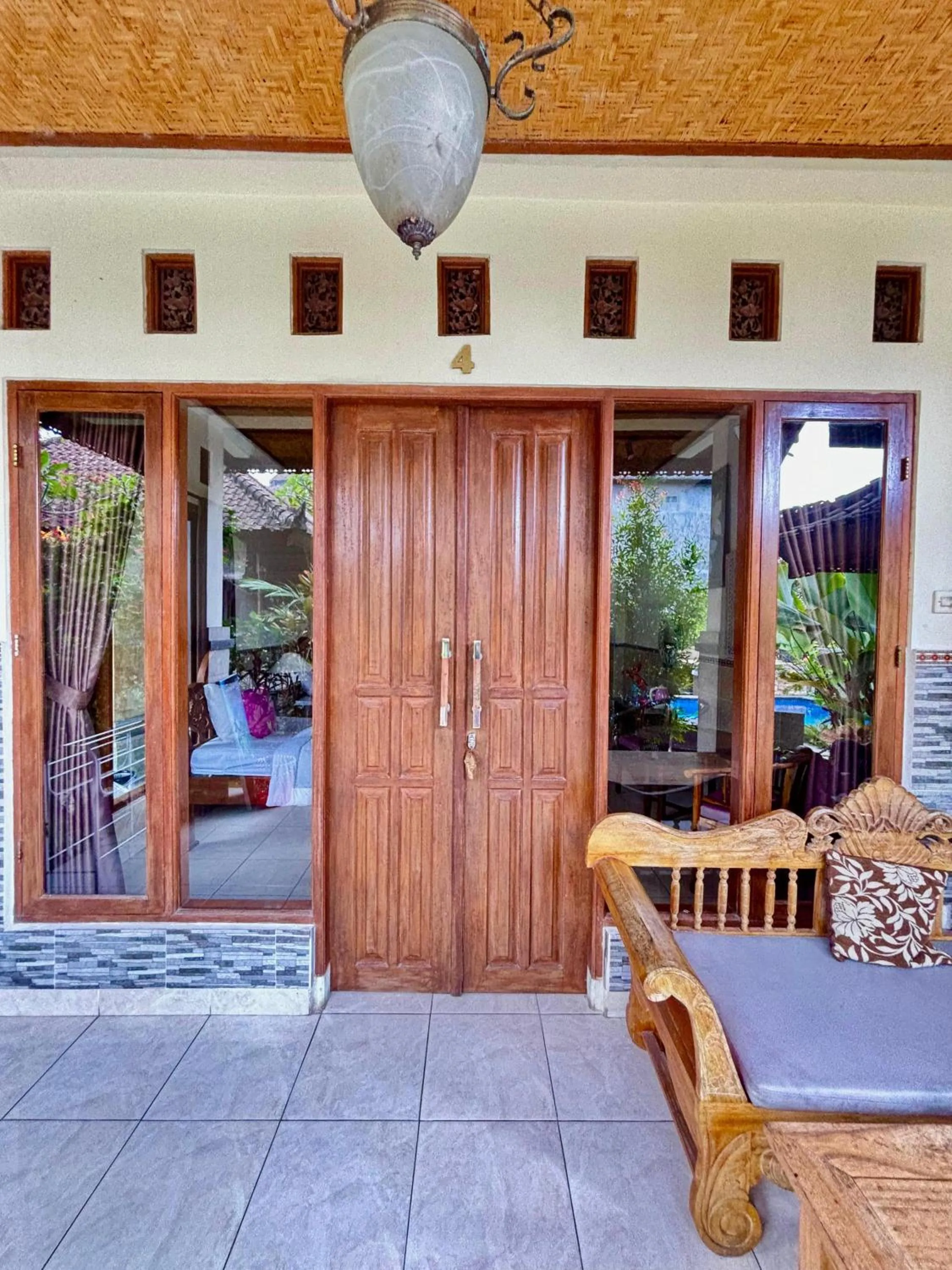 Property building in Bagus Homestay