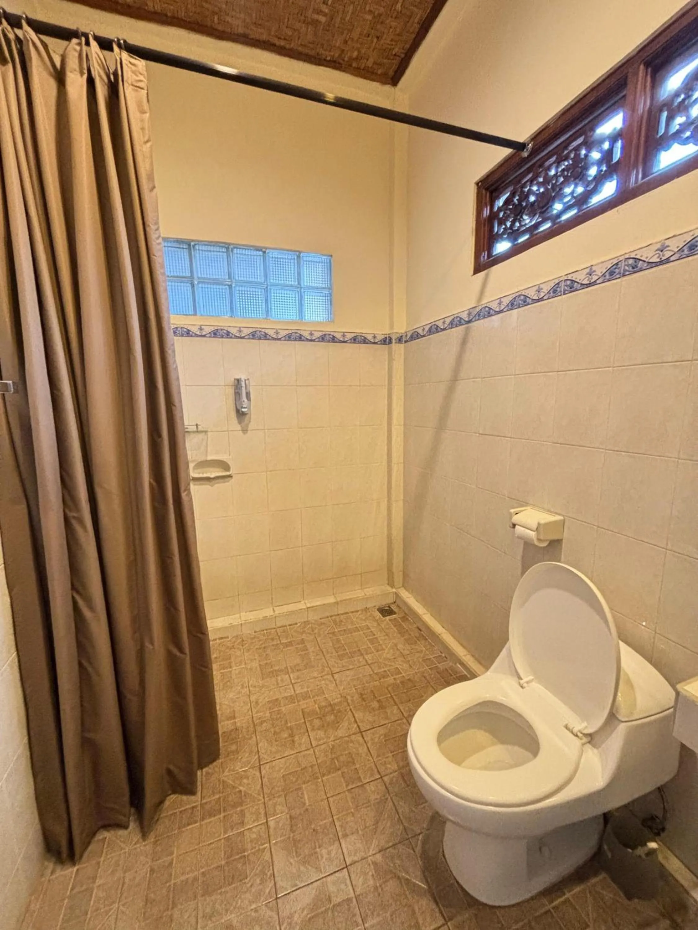 Toilet in Bagus Homestay